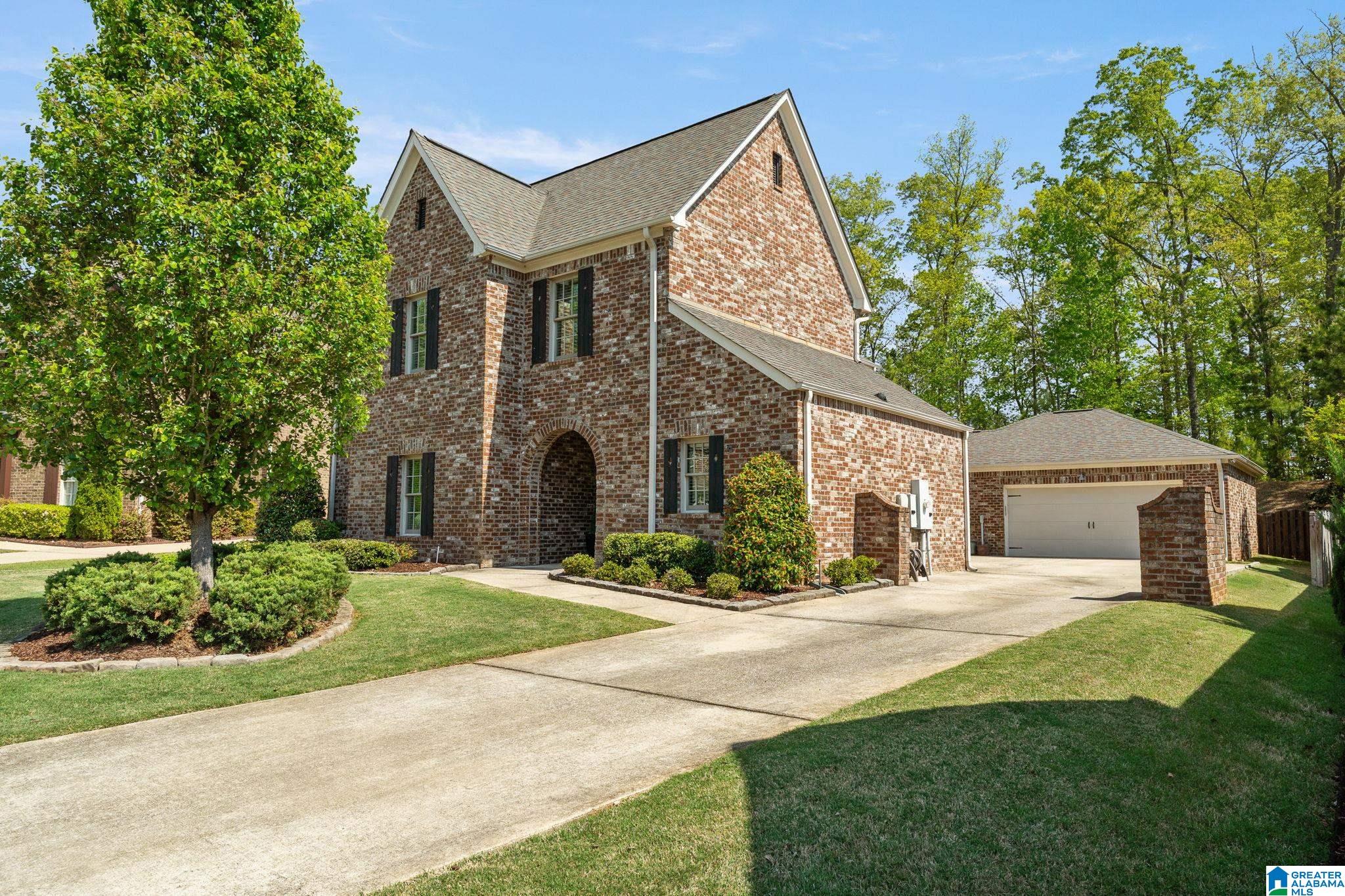 5012 KELHAM GROVE CIRCLE