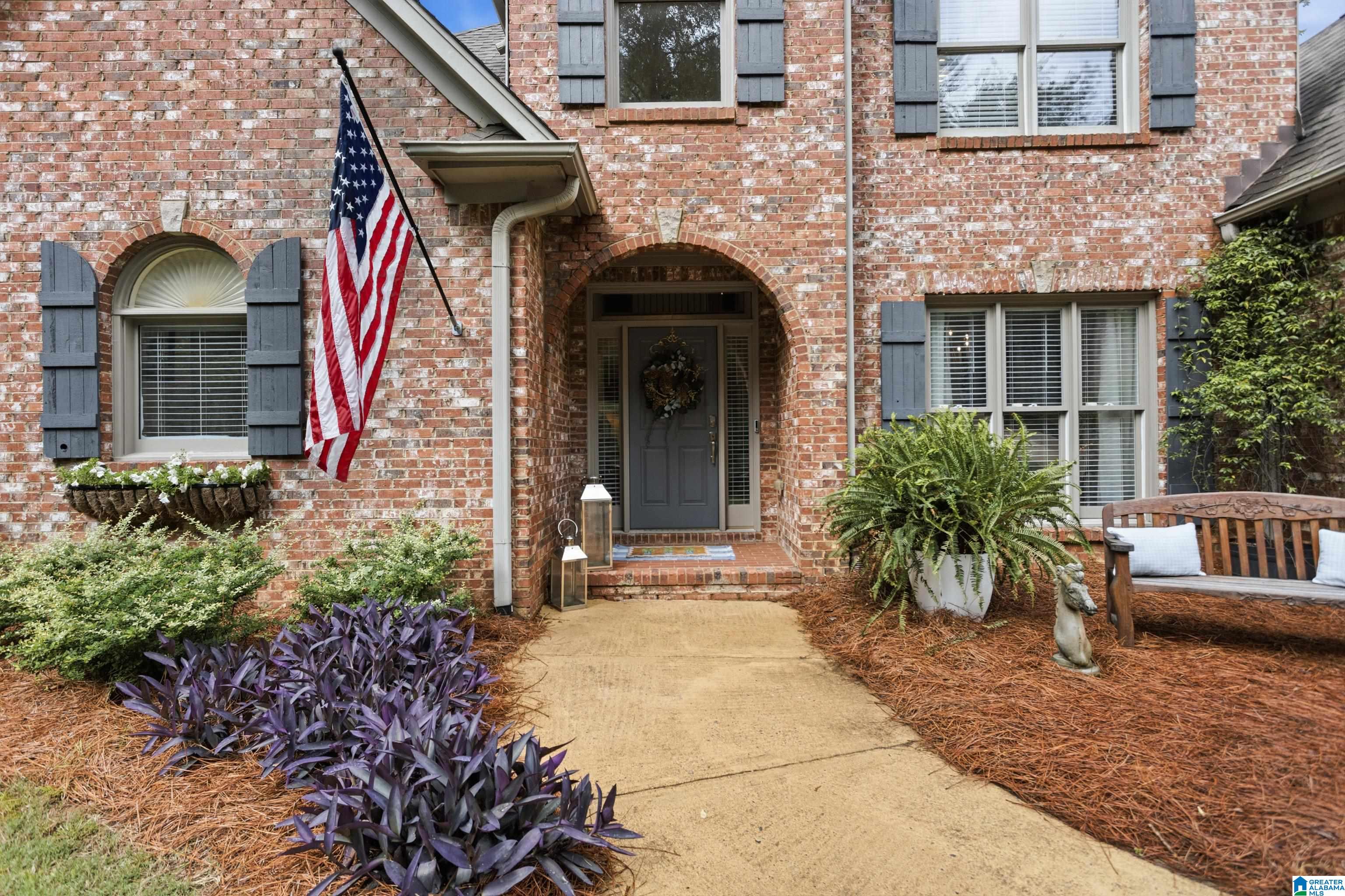 340 GREYSTONE GLEN CIRCLE