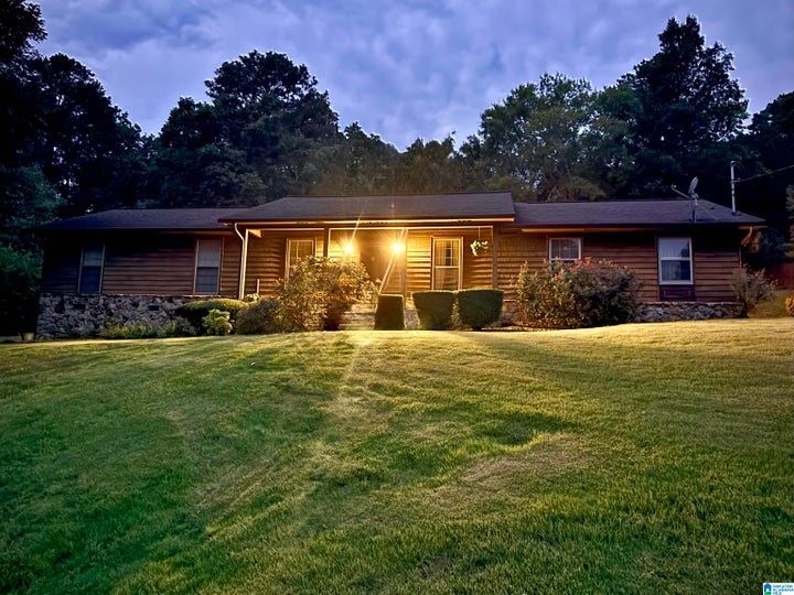 Photo 1 of 13 — 708 BREEZEWAY CIRCLE, WEAVER, AL 36277