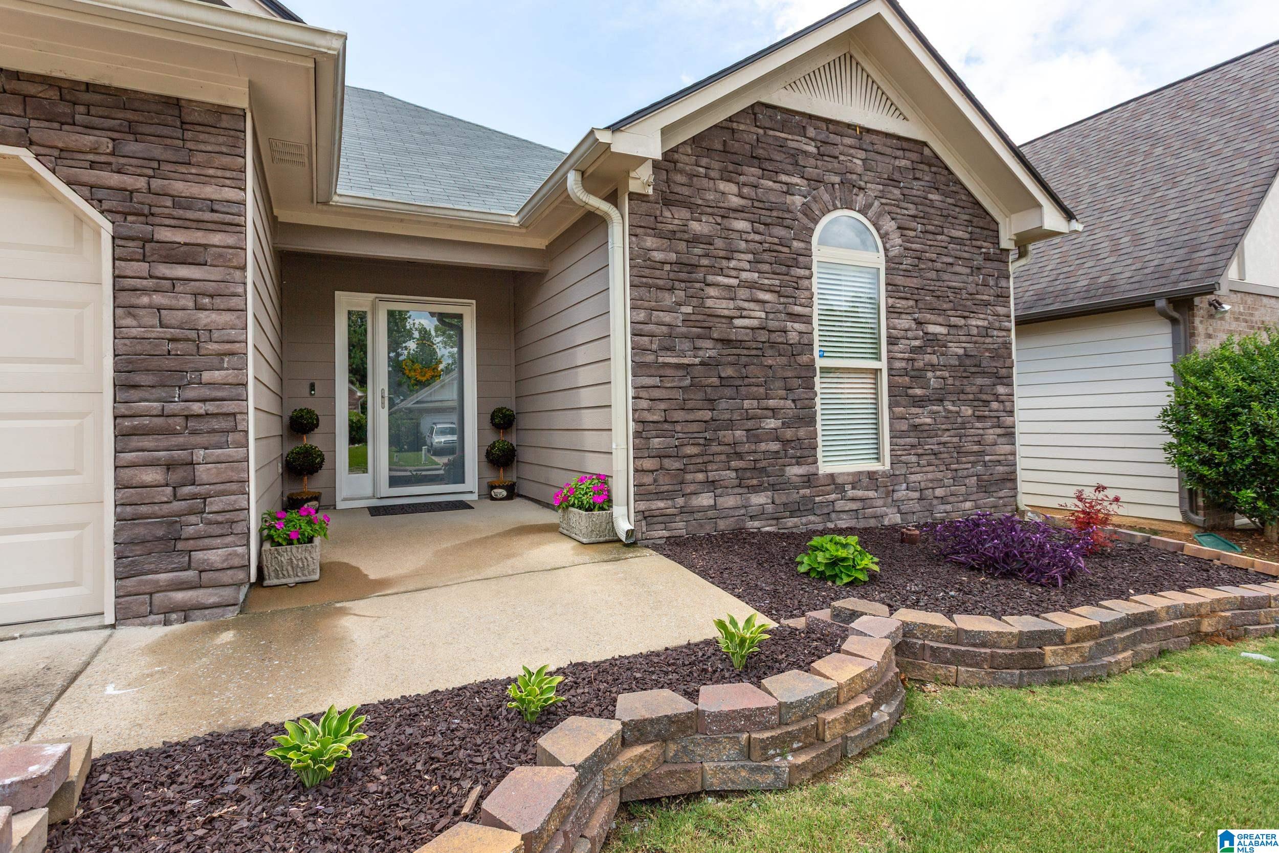 364 FOX RUN LANE