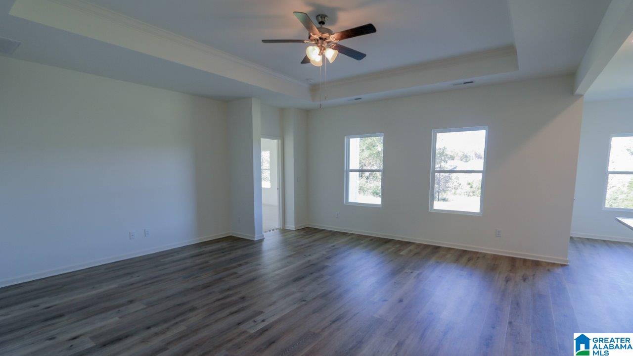 321 BARCLAY COURT