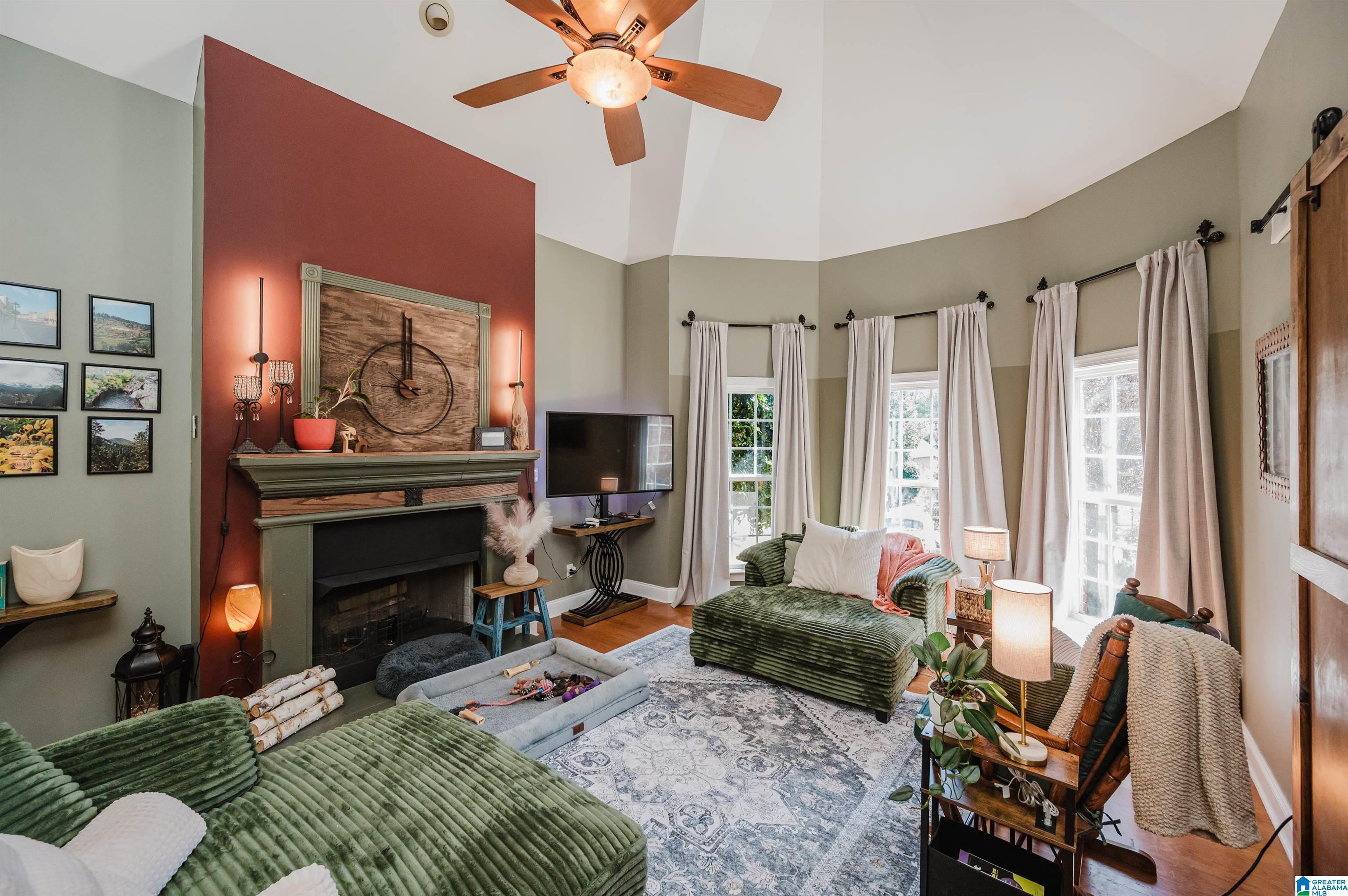 8584 HIGHLANDS TRACE