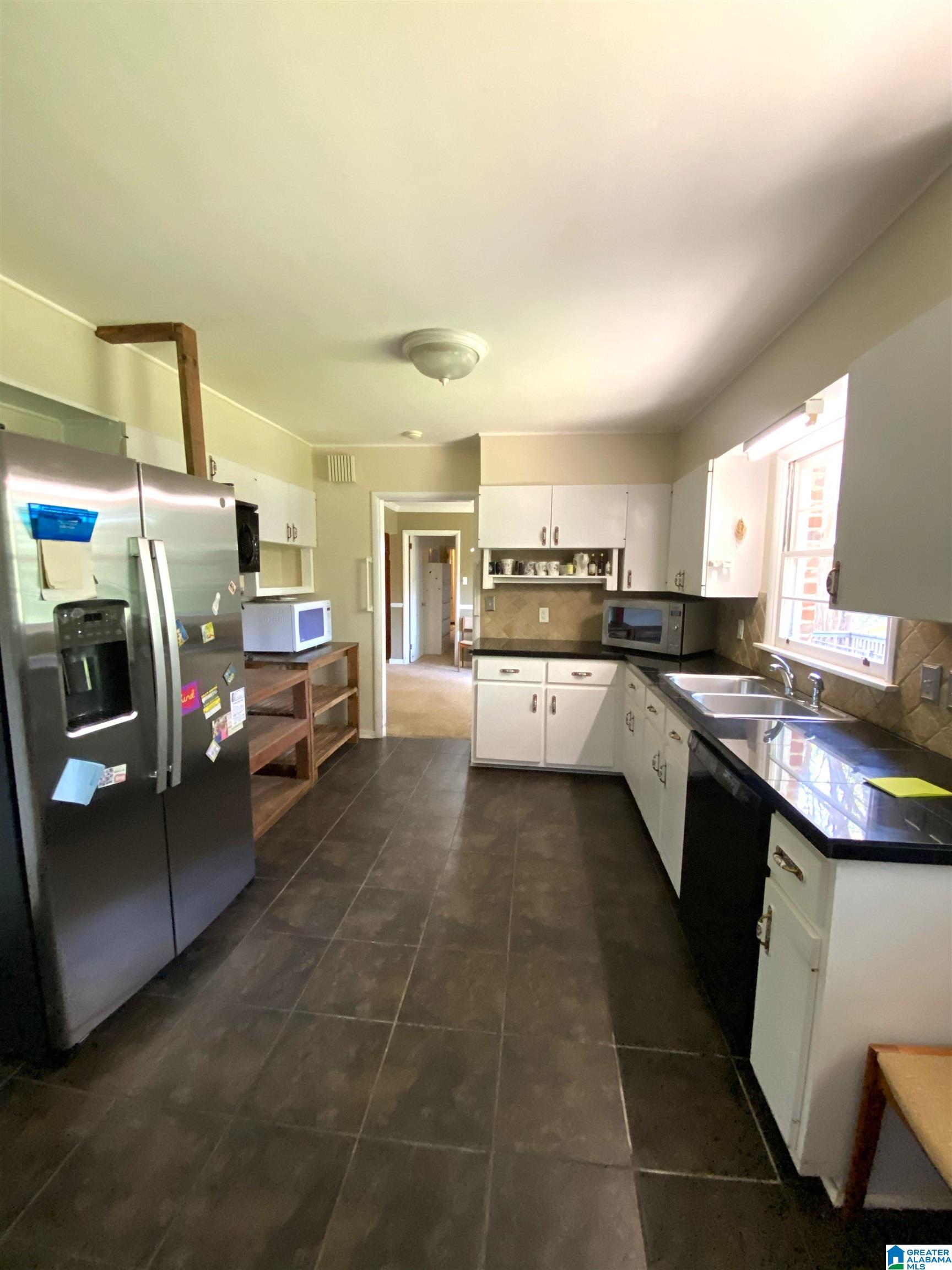 2116 PINE CREST DRIVE