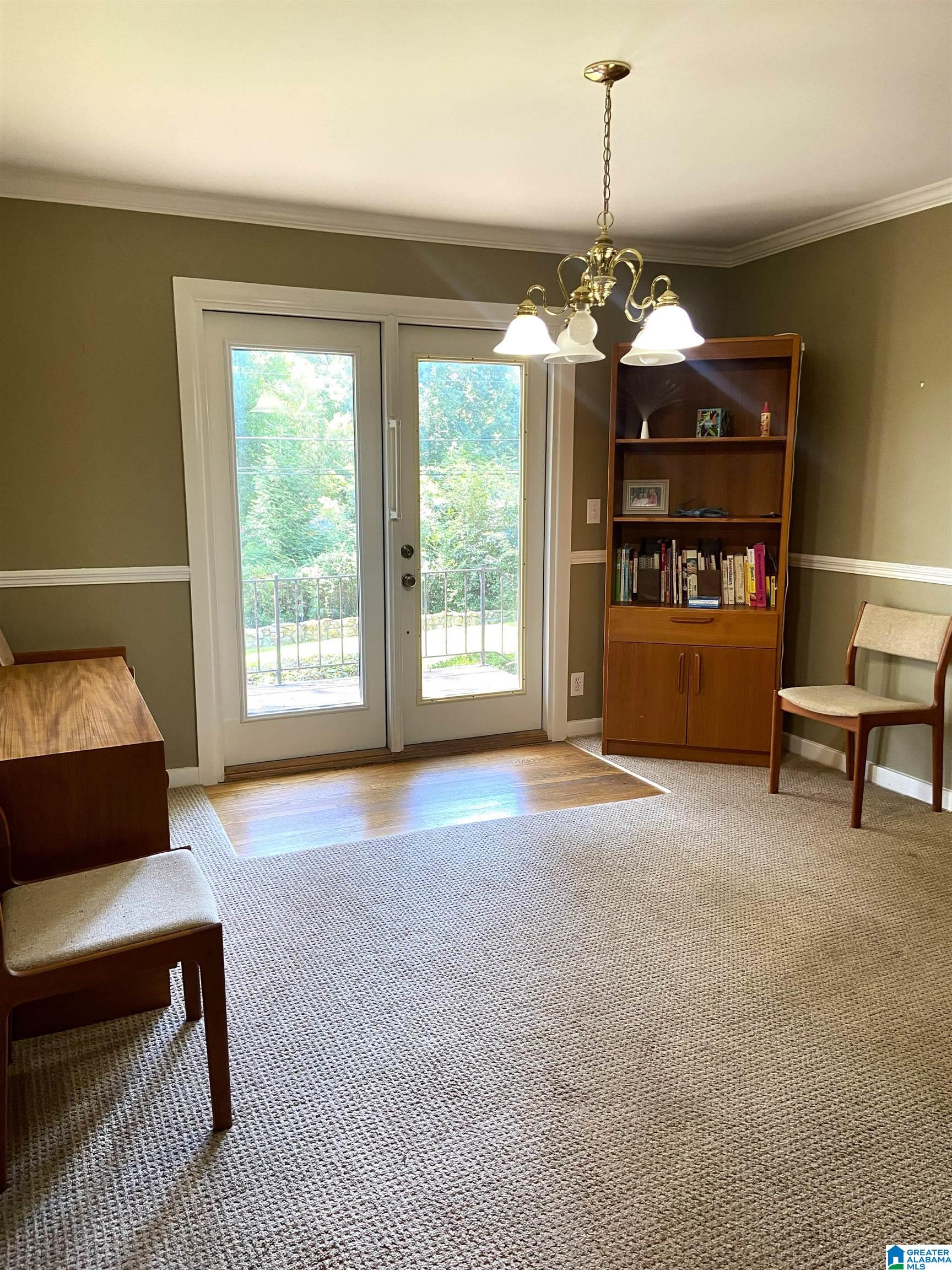 2116 PINE CREST DRIVE