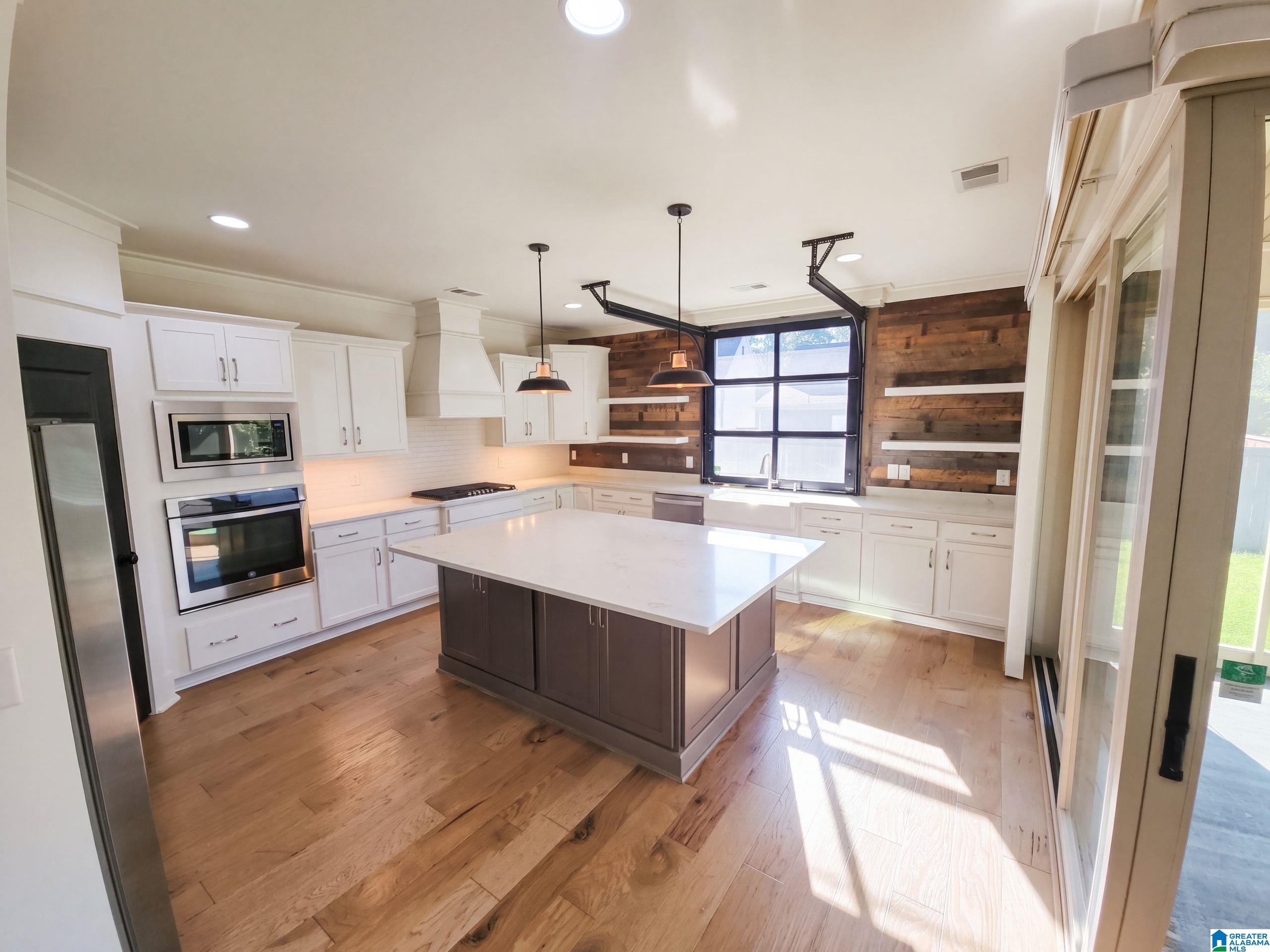 2236 BLACK CREEK CROSSING