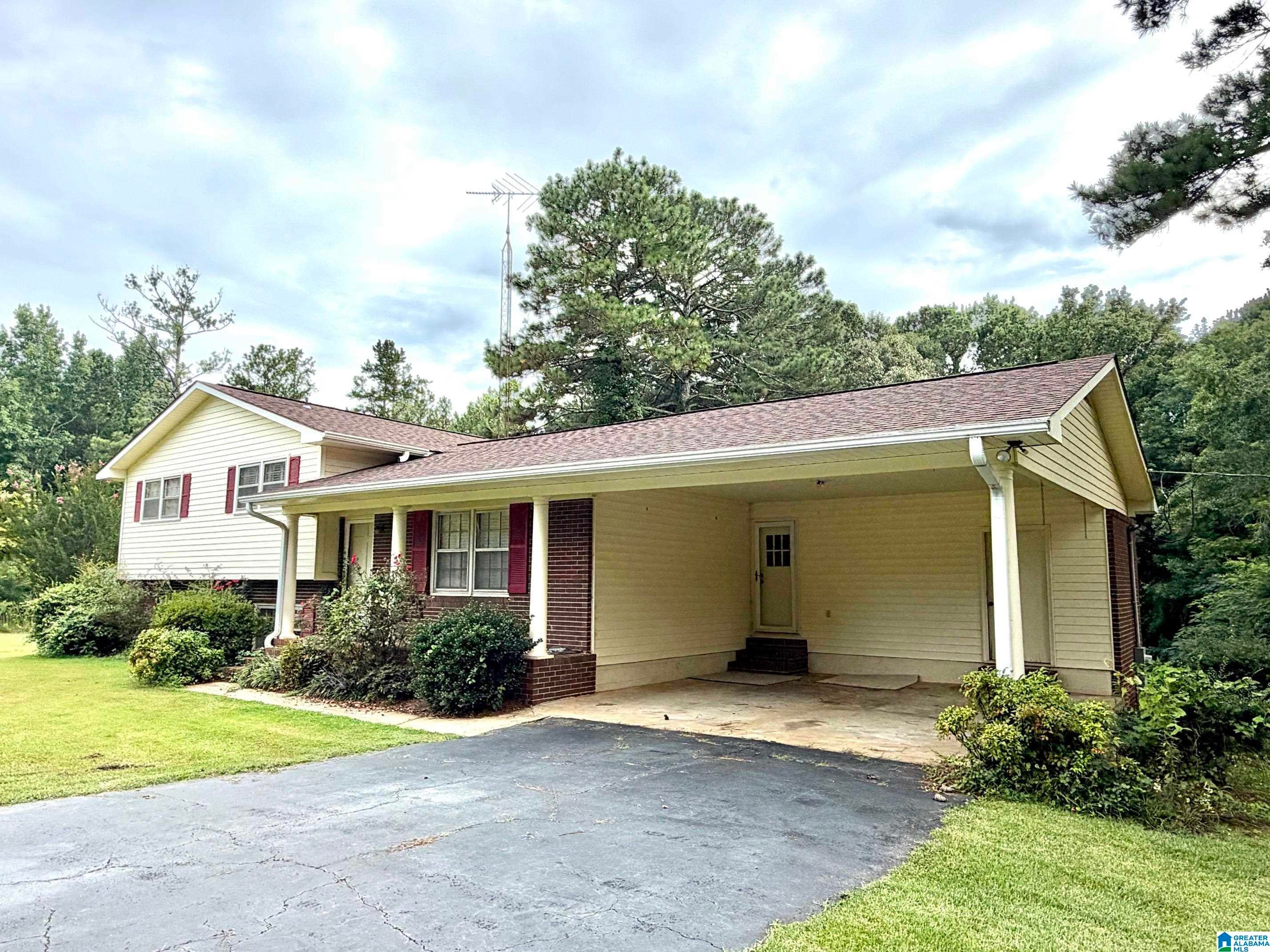 651 COUNTY ROAD 18