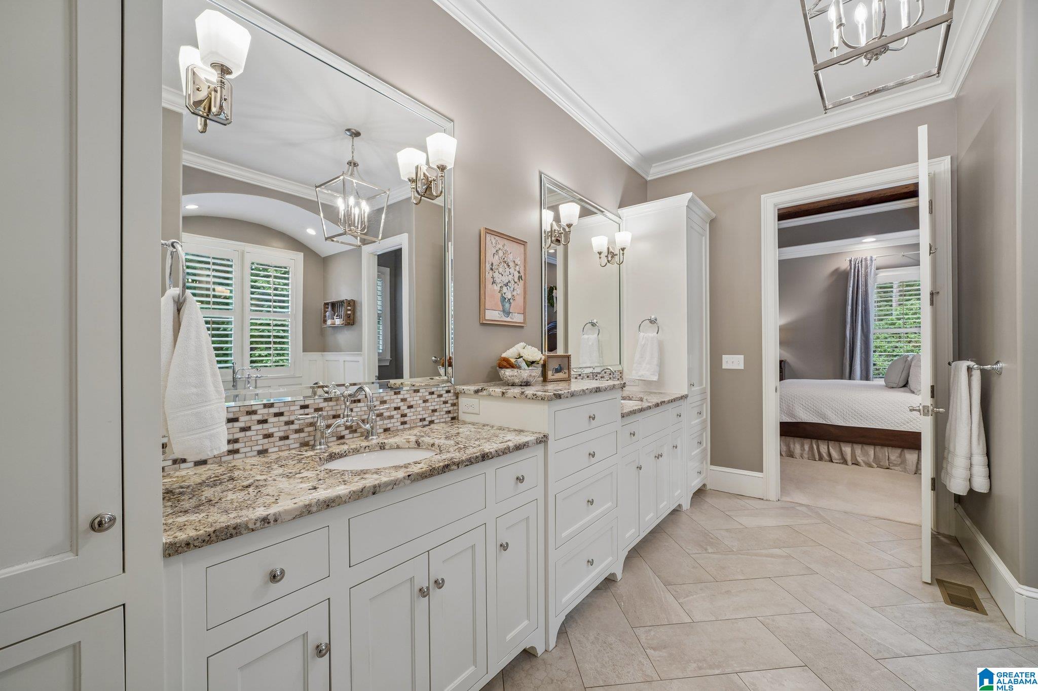336 STONEGATE DRIVE