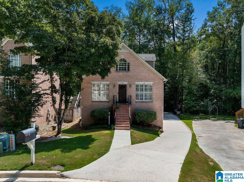 2613 VESTBROOK CIRCLE