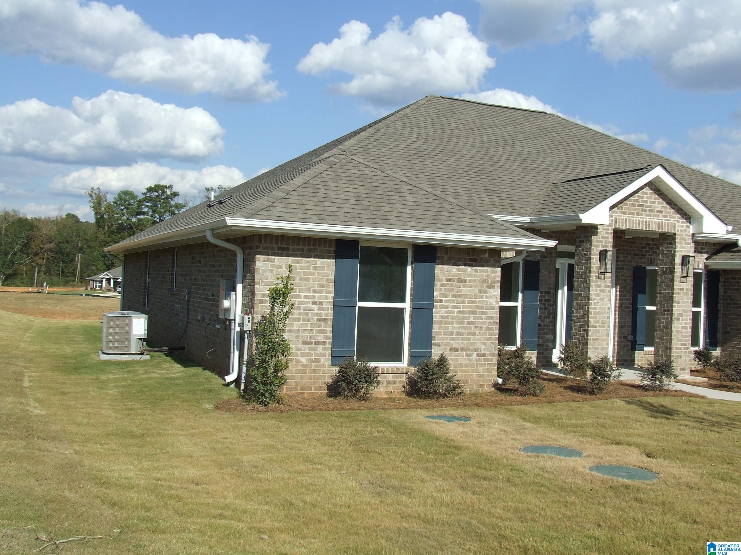 673 JAMESTOWN CIRCLE