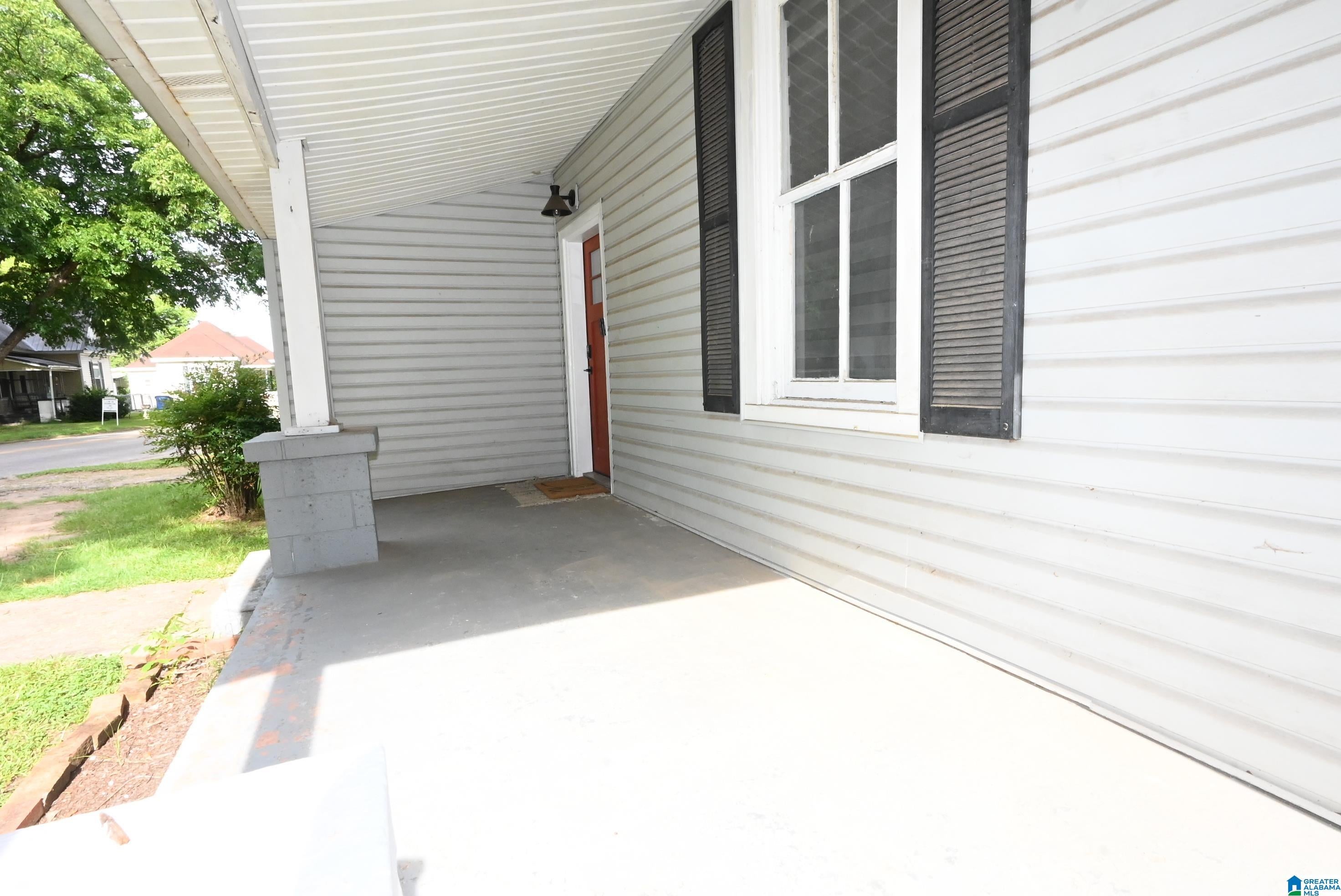 6 A STREET SW
