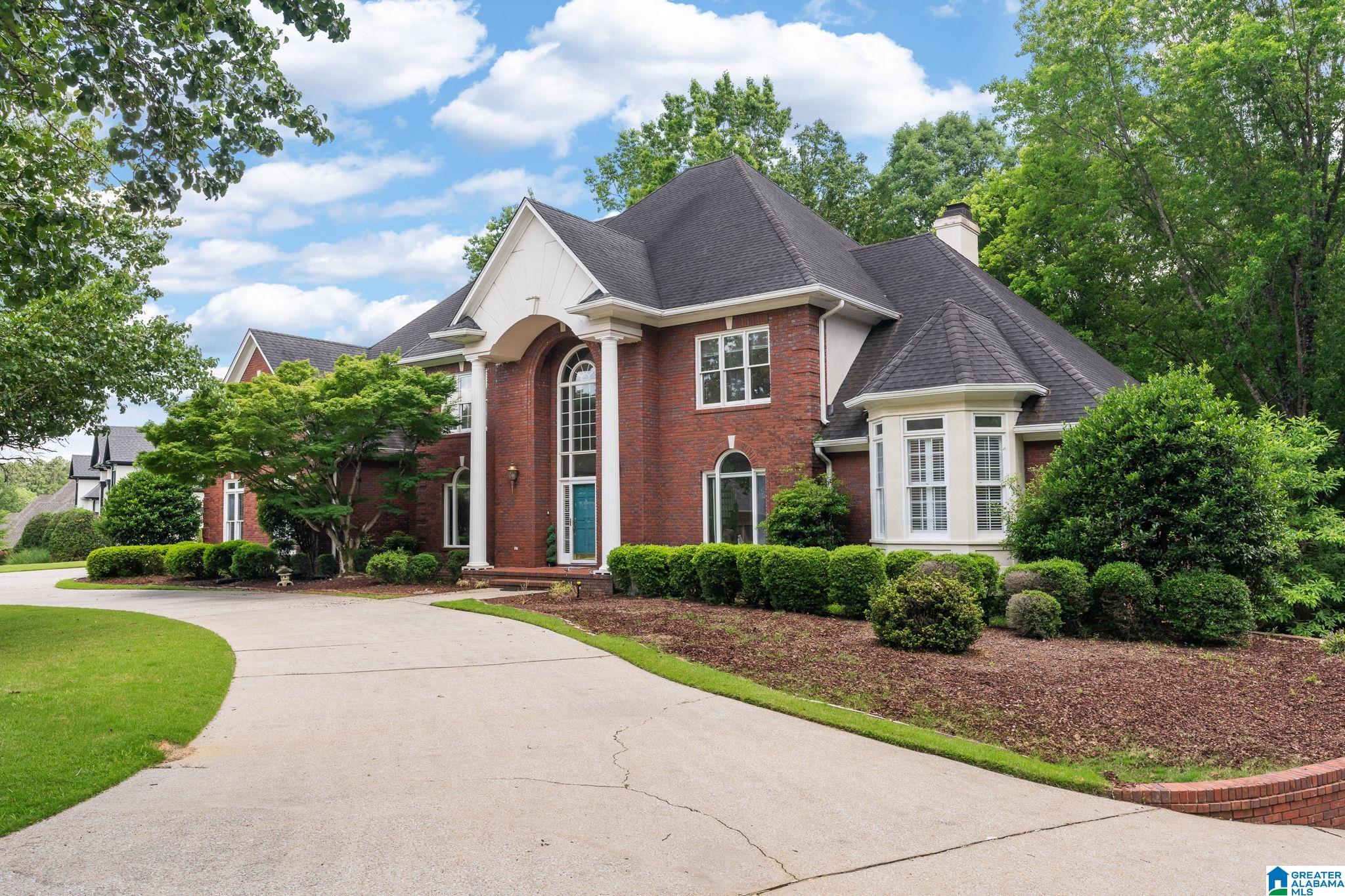 2100 SOUTHWINDS CIRCLE