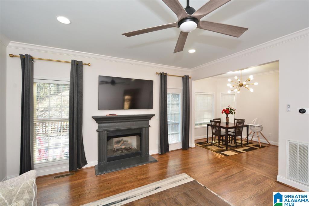 221 CASTLEHILL DRIVE