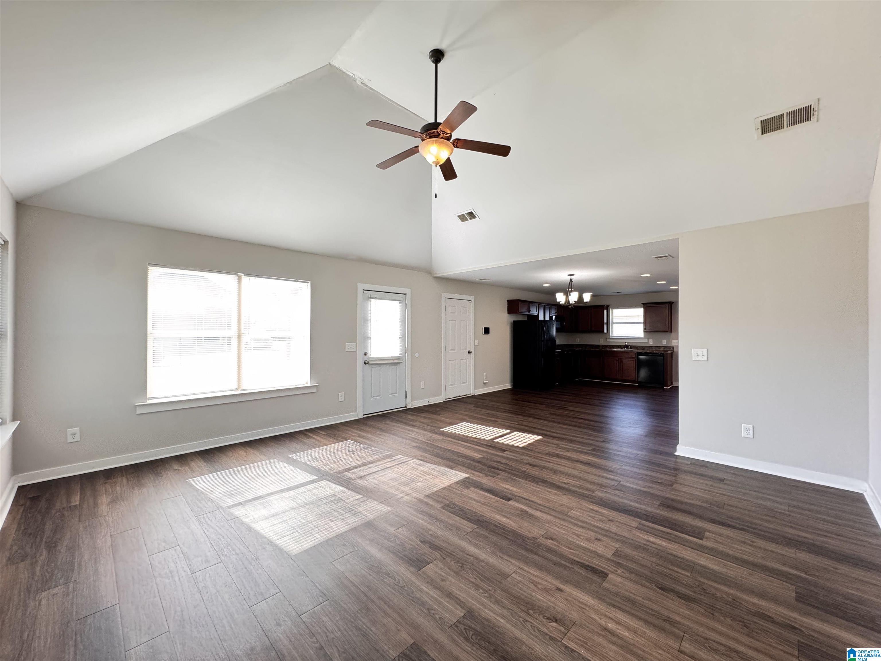 87 CARRIAGE HOUSE ROAD