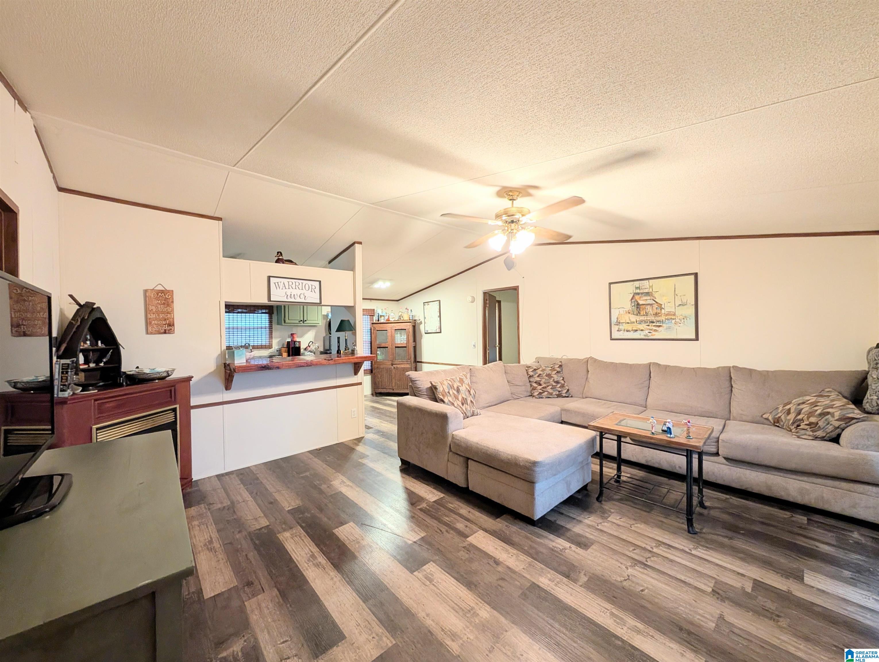 2573 HIRAM LANE
