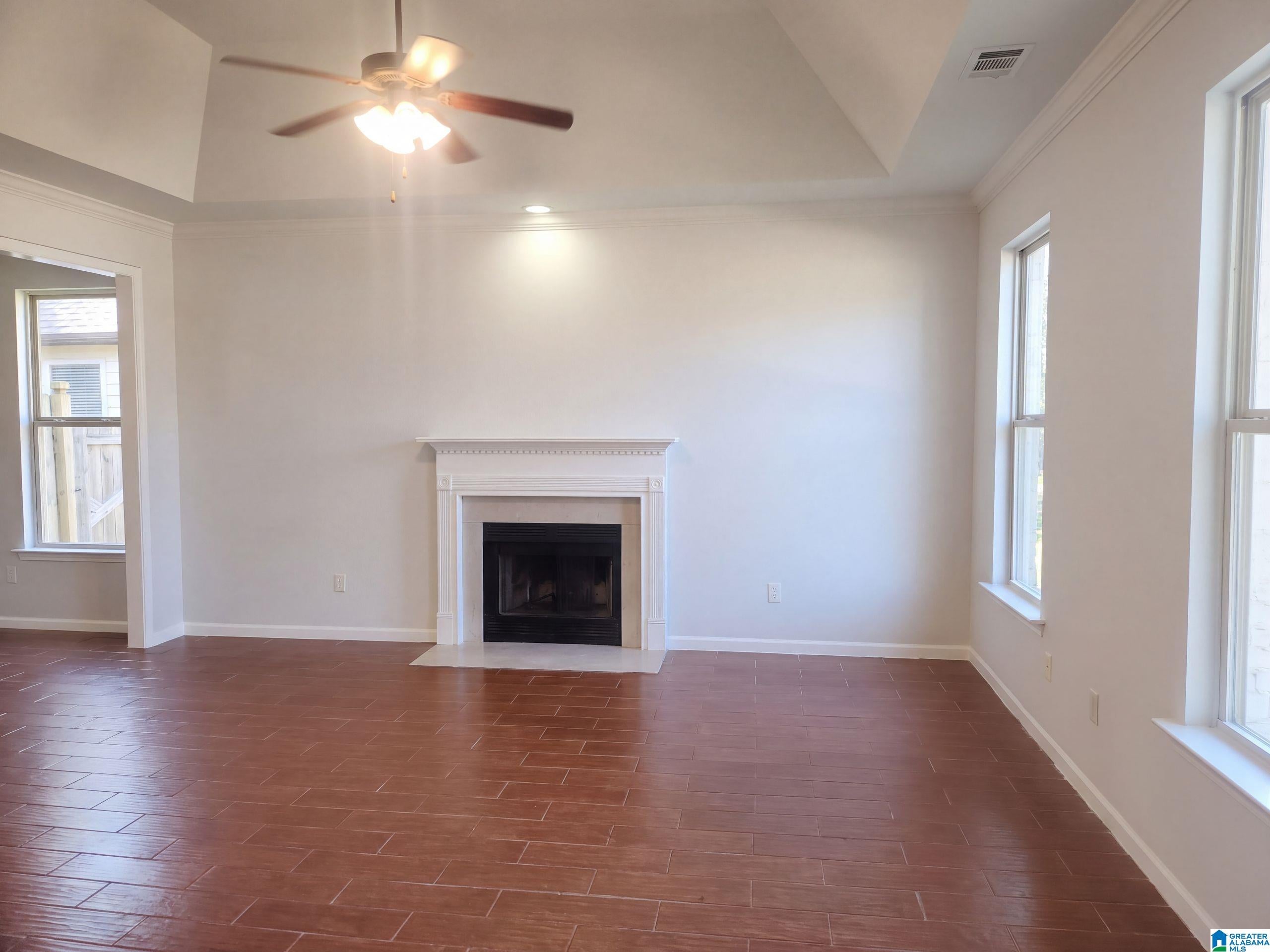 4233 SIERRA WAY