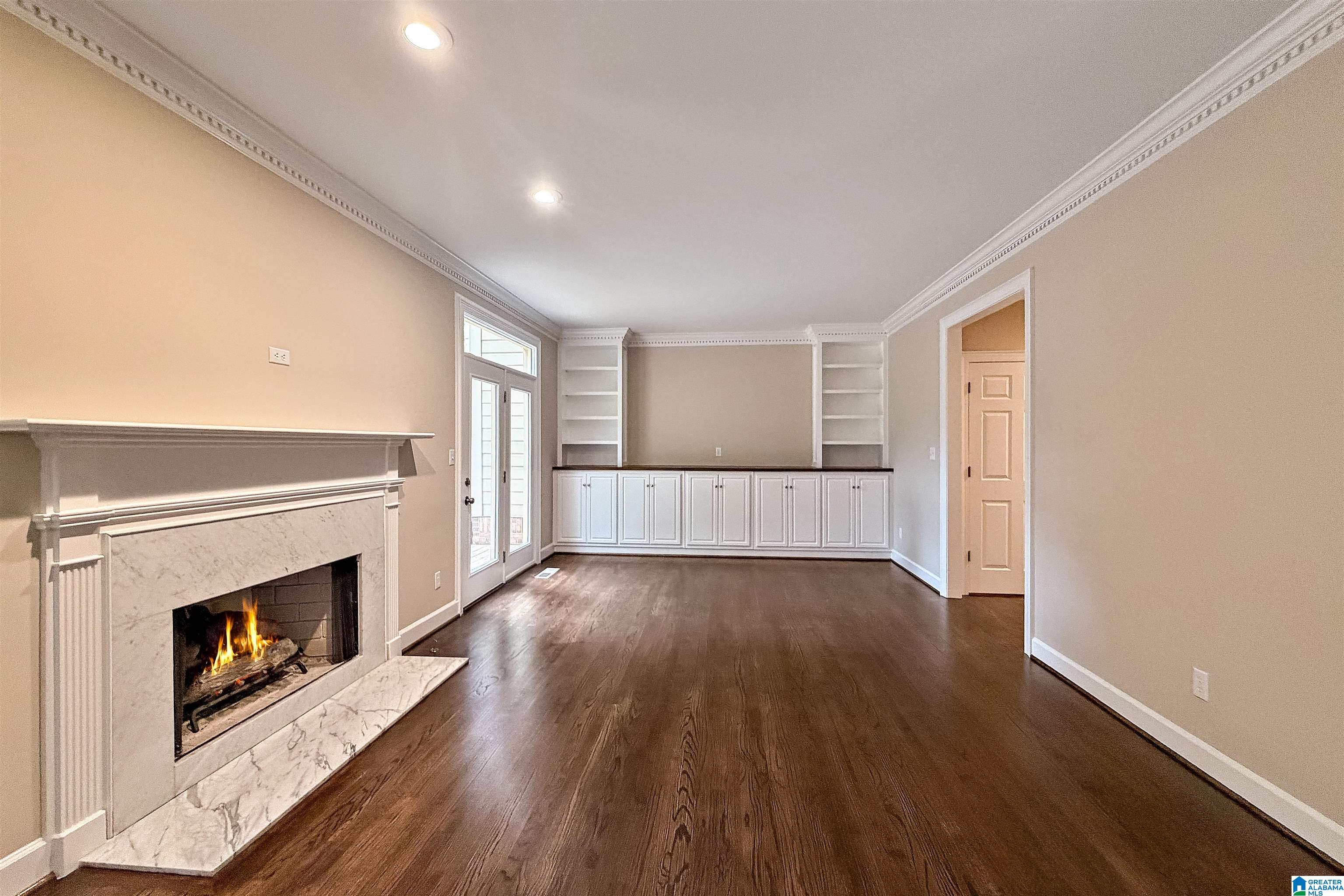 31 THE OAKS CIRCLE