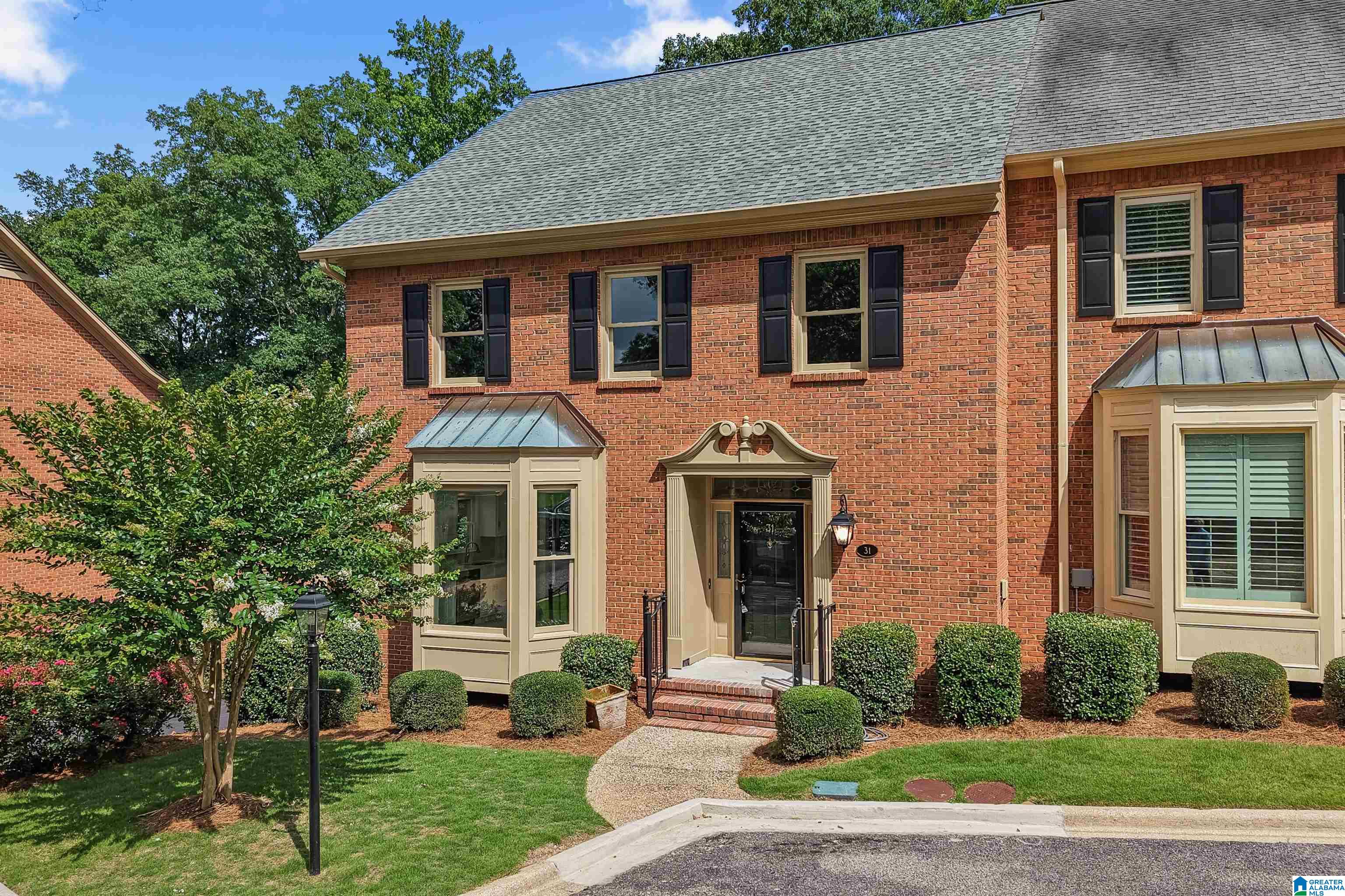 Photo 1 of 59 — 31 THE OAKS CIRCLE, HOOVER, AL 35244