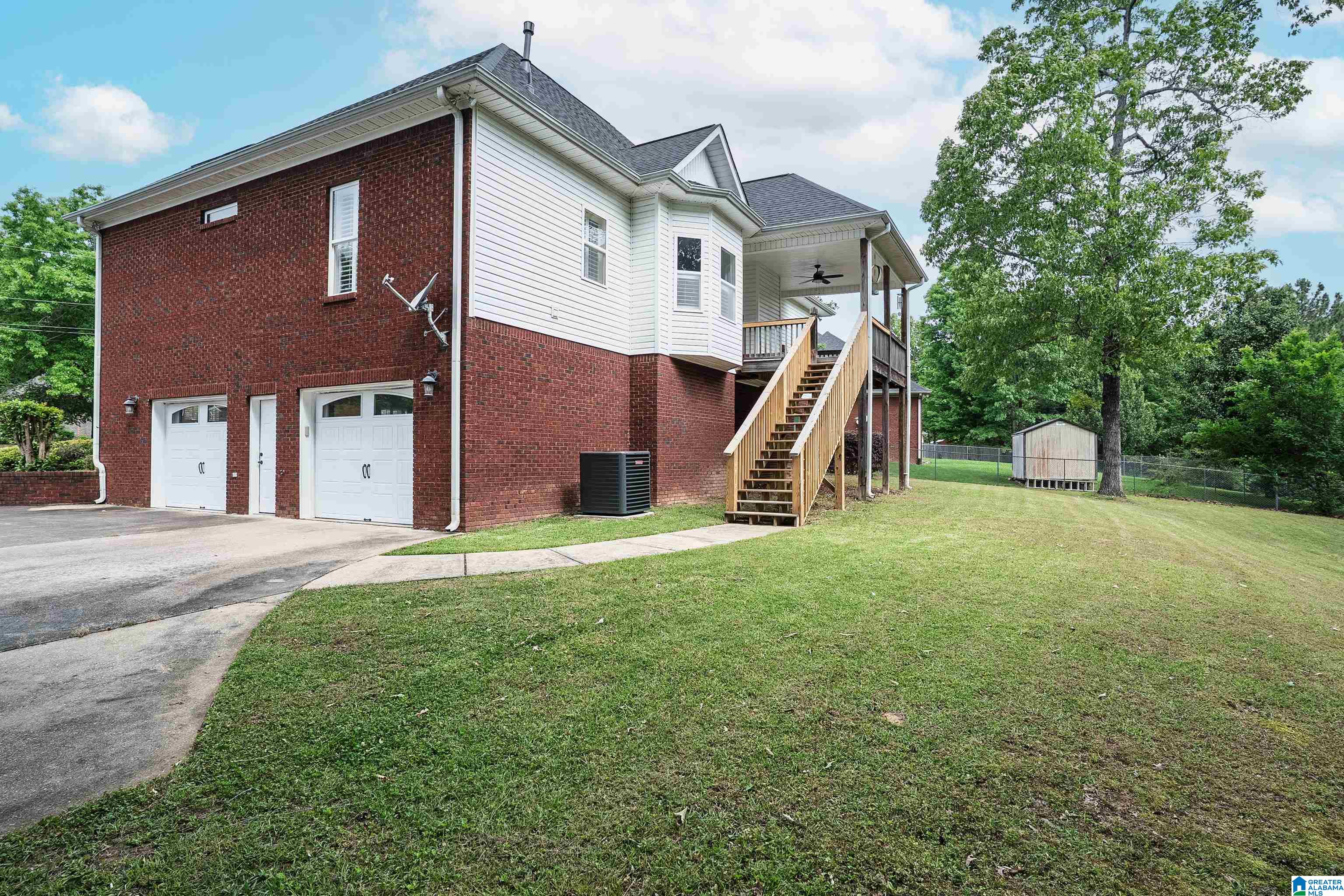 2399 HEMLOCK DRIVE