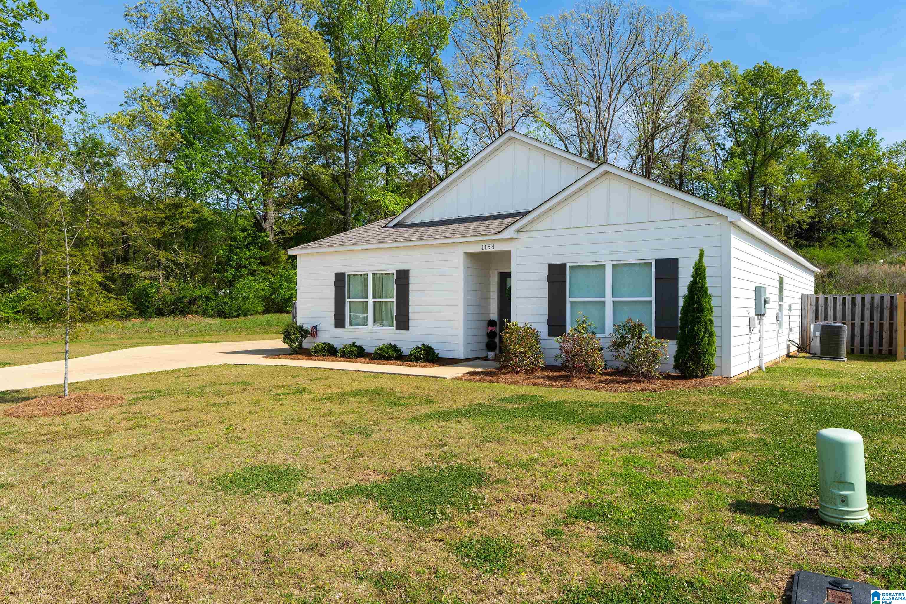 1154 ARCHERS TRAIL NORTH