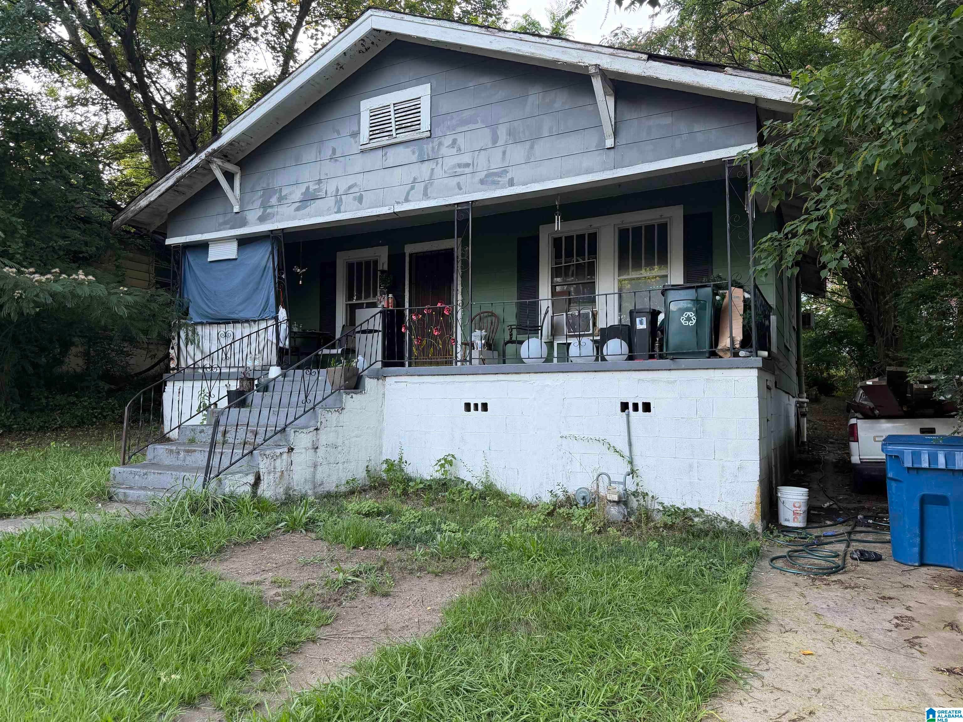 Photo 1 of 6 — 512 60TH STREET, FAIRFIELD, AL 35064