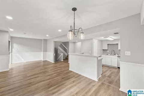 2423 EAGLE COURT 2423 BIRMINGHAM AL 35216