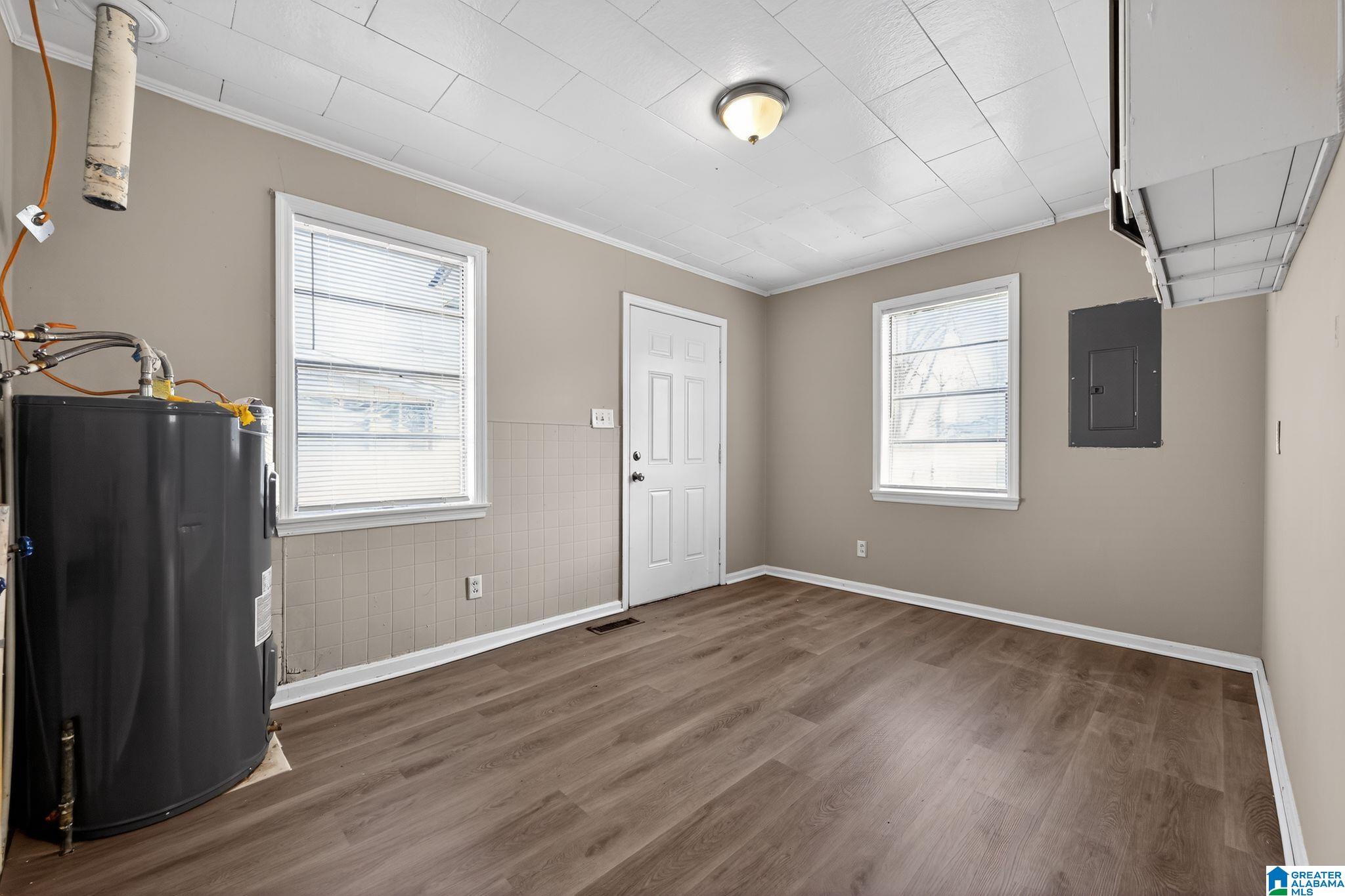 1777 STEINER AVENUE SW