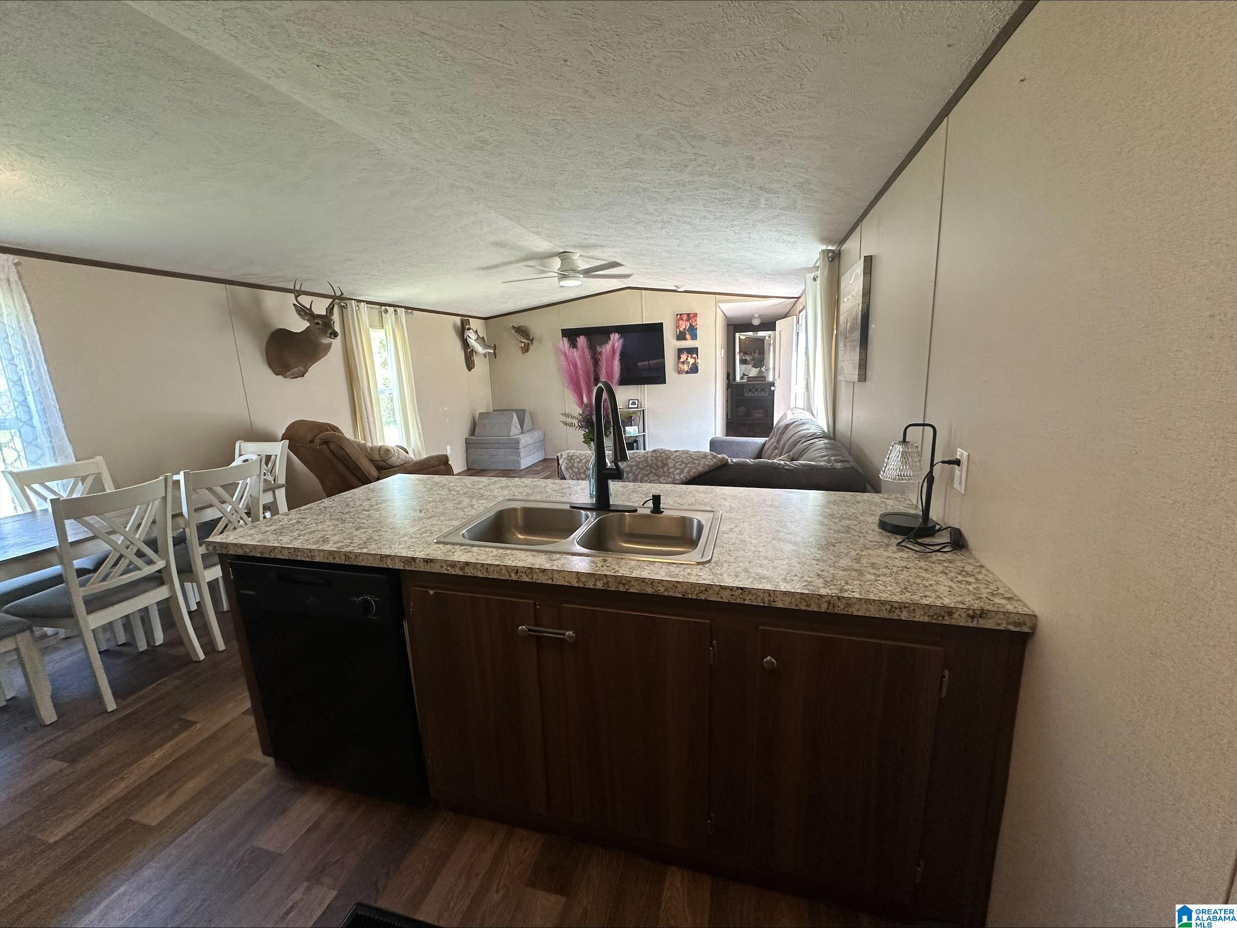 467 TOADVINE CEMETERY ROAD