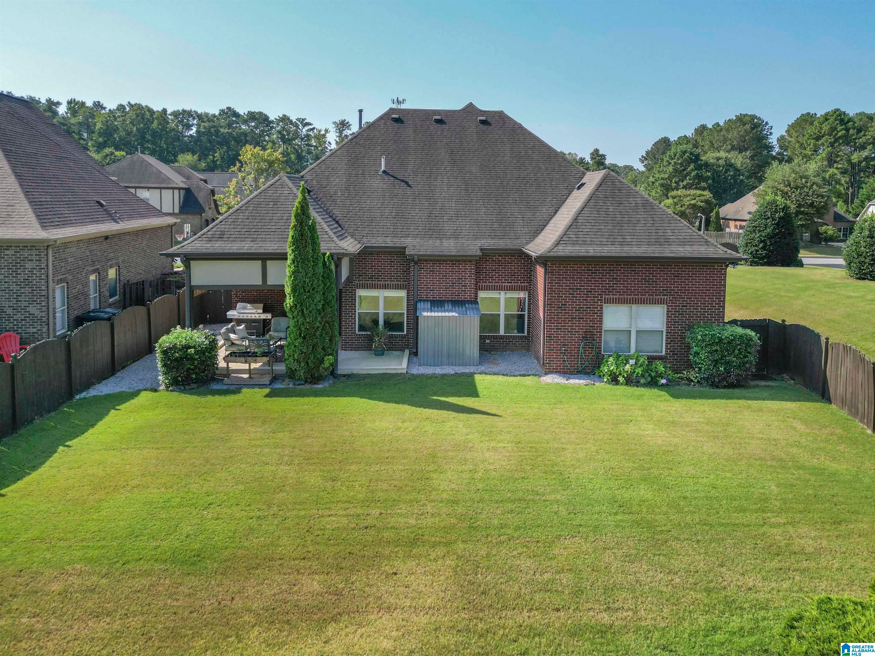1037 BELVEDERE COVE