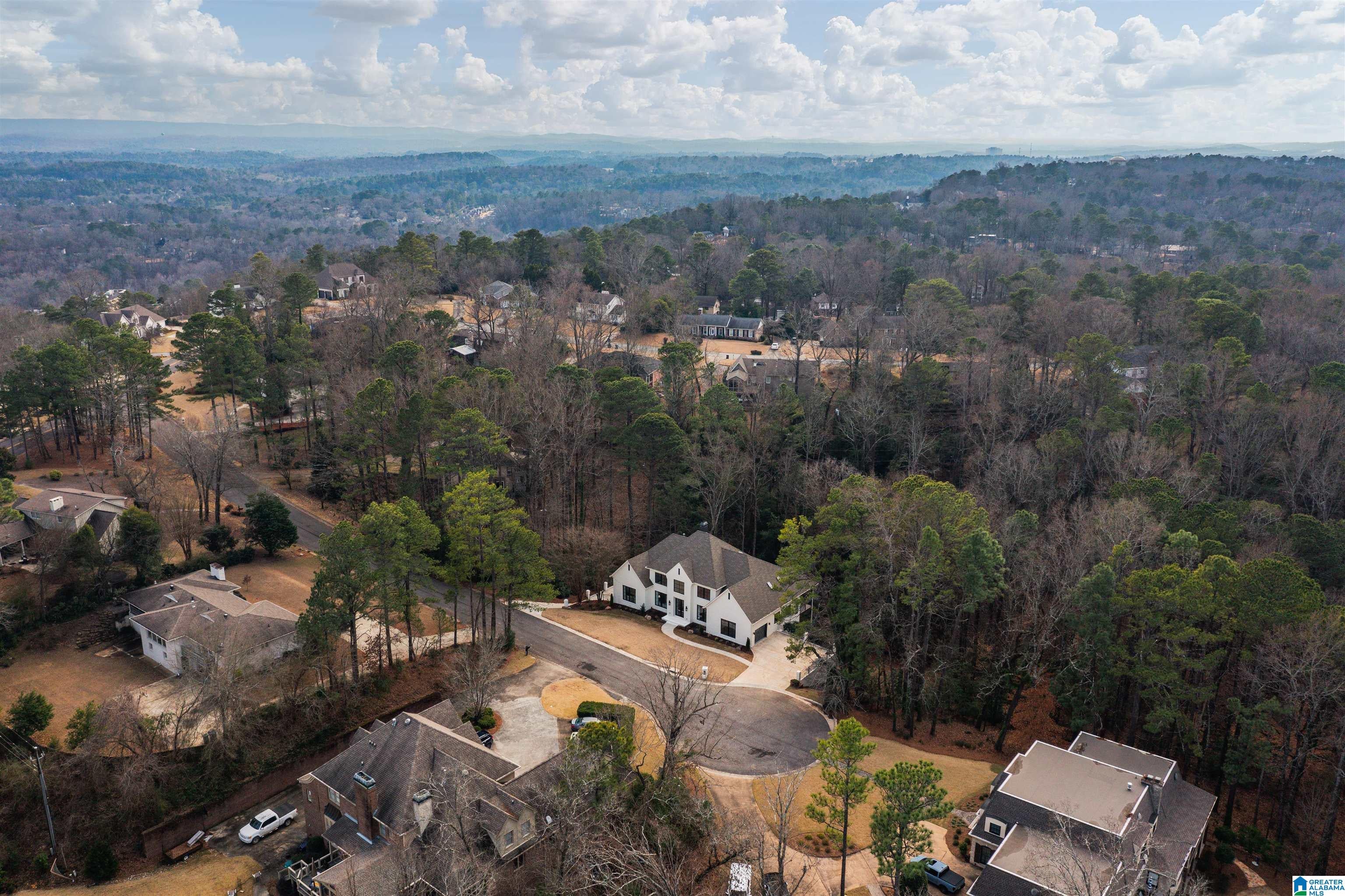 2105 LONGLEAF CIRCLE
