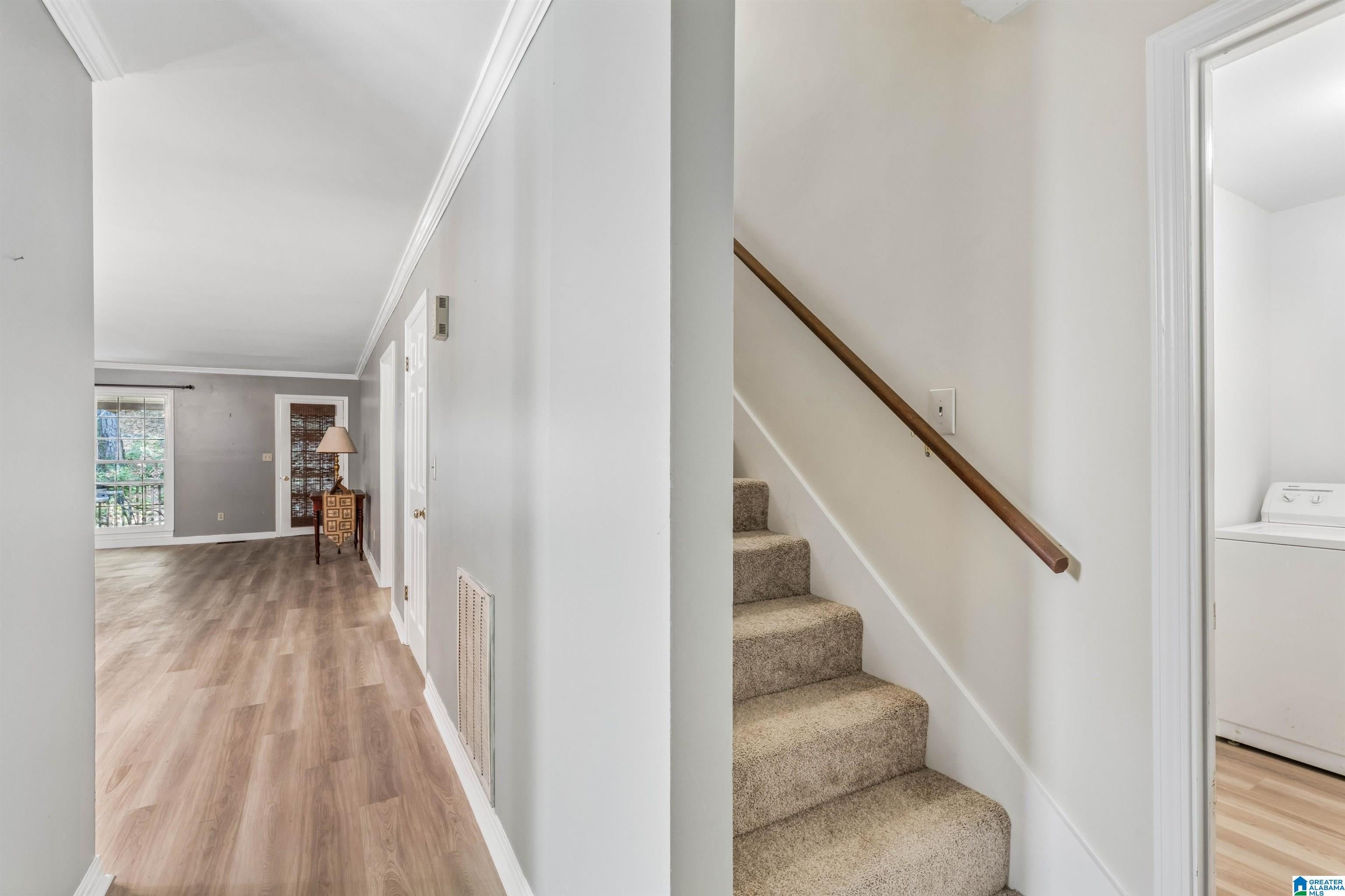 210 17TH STREET E