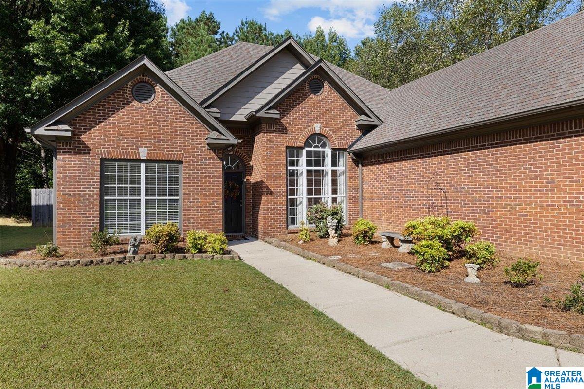 242 DAWNS WAY