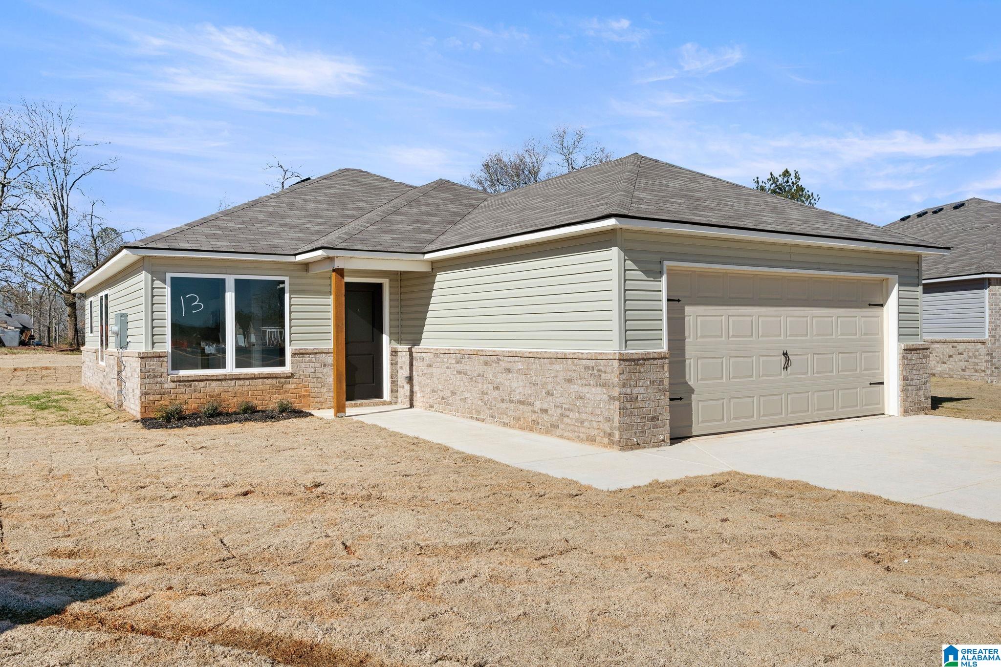 792 CAMDEN LOOP