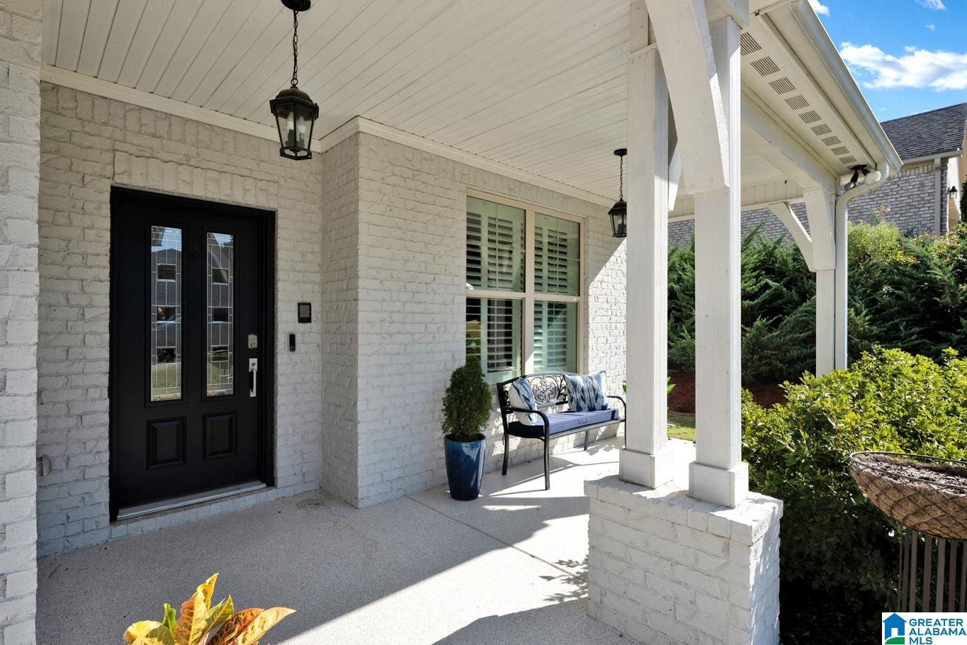 3812 COTSWOLD DRIVE N