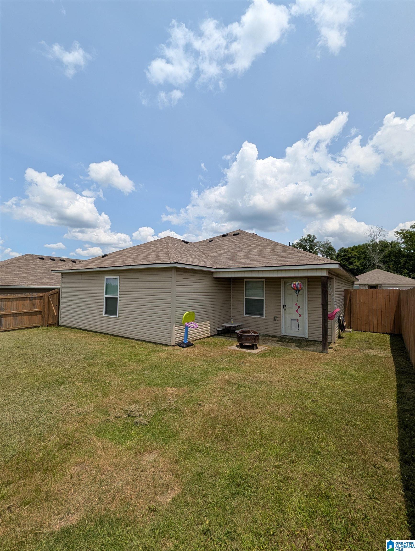 224 HIGHLAND VIEW DRIVE - Photo 2