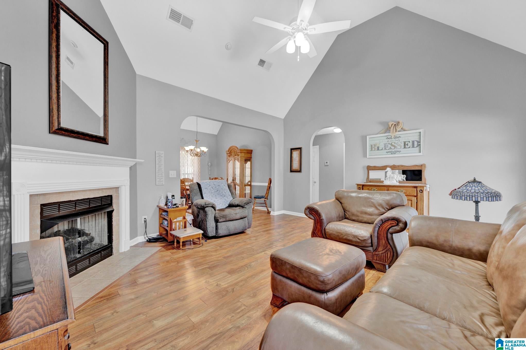 155 CHINABERRY LANE