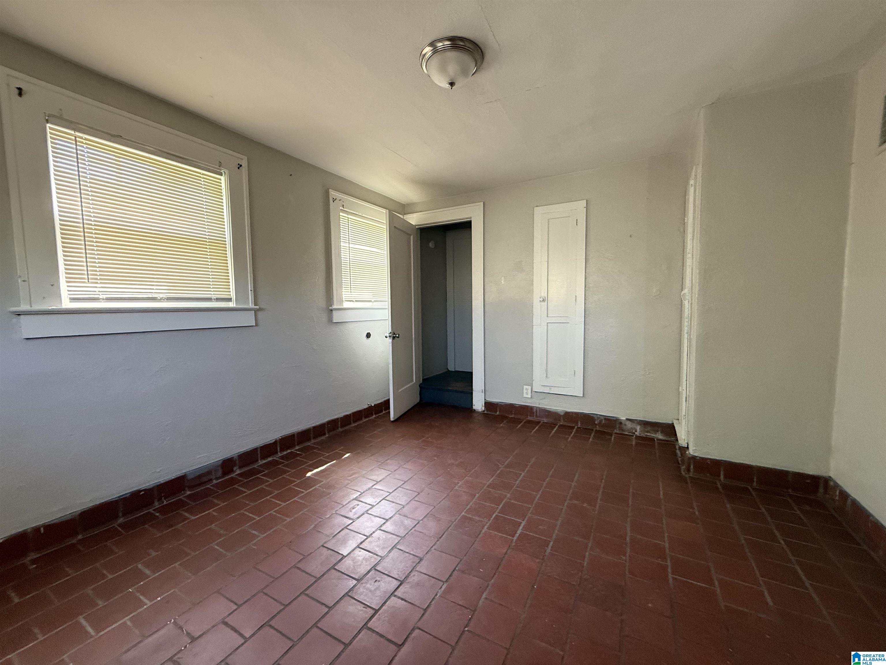 632 OAKLAND AVENUE