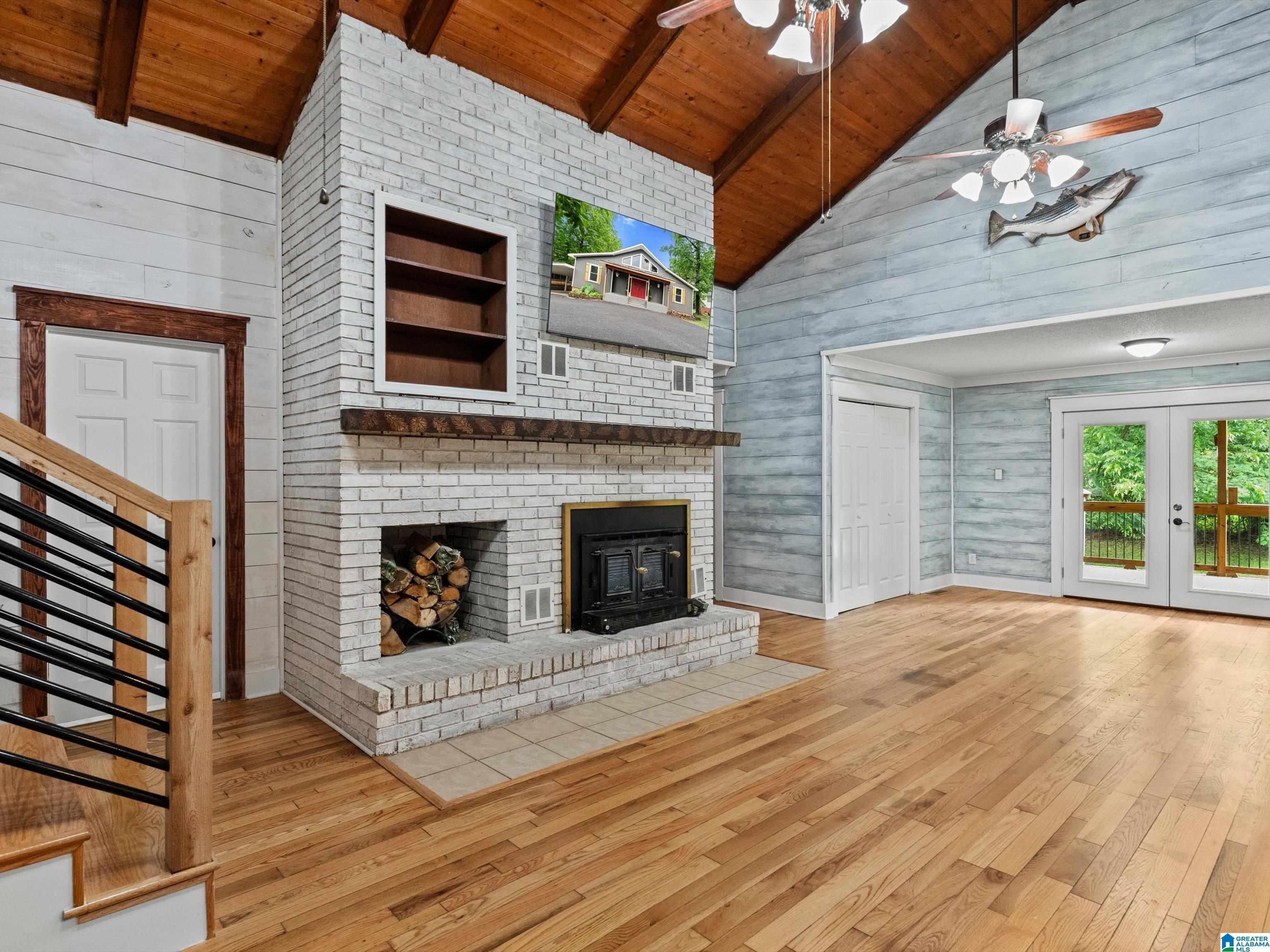 3405 COUNTRY CLUB CIRCLE