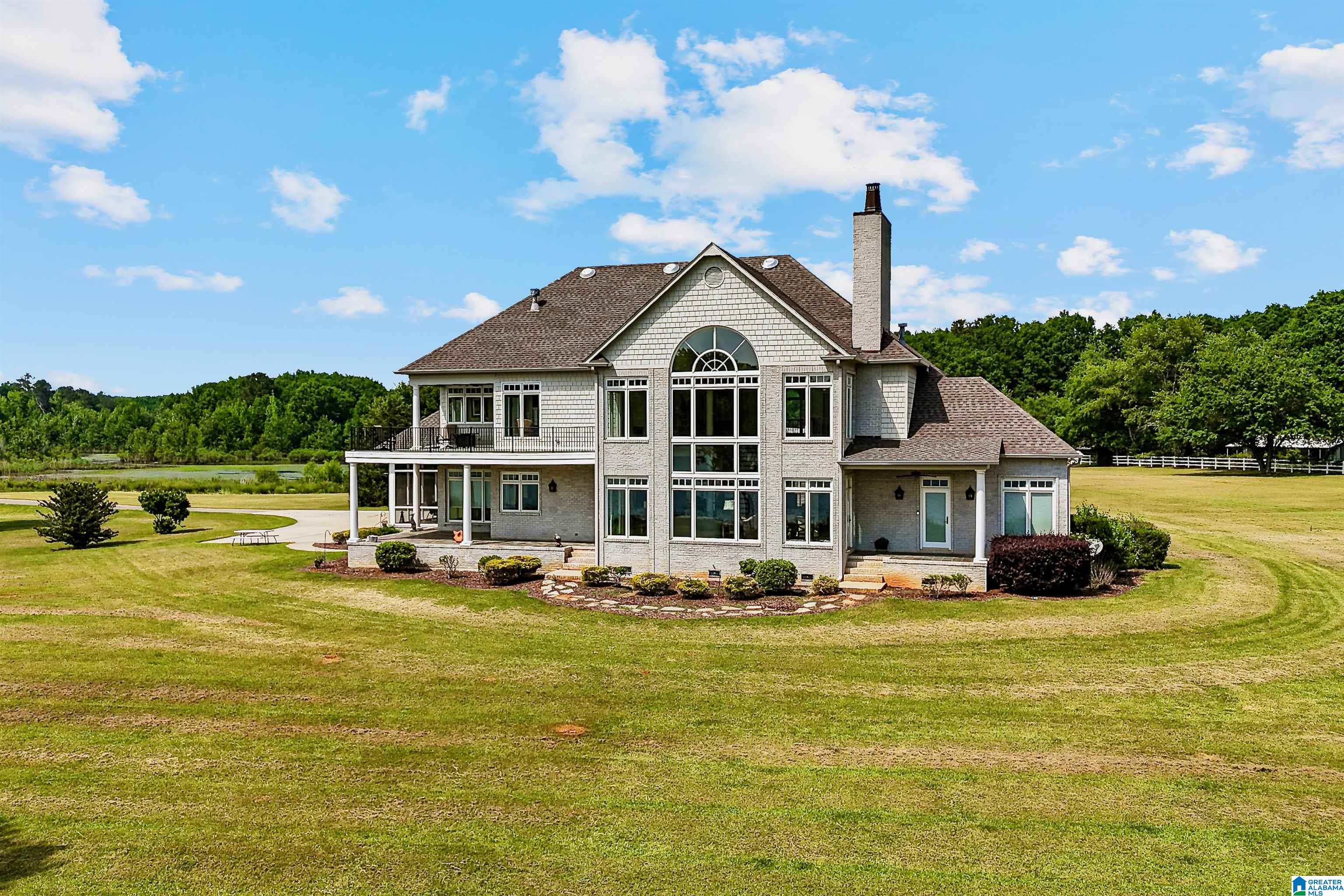2126 HEBB ROAD