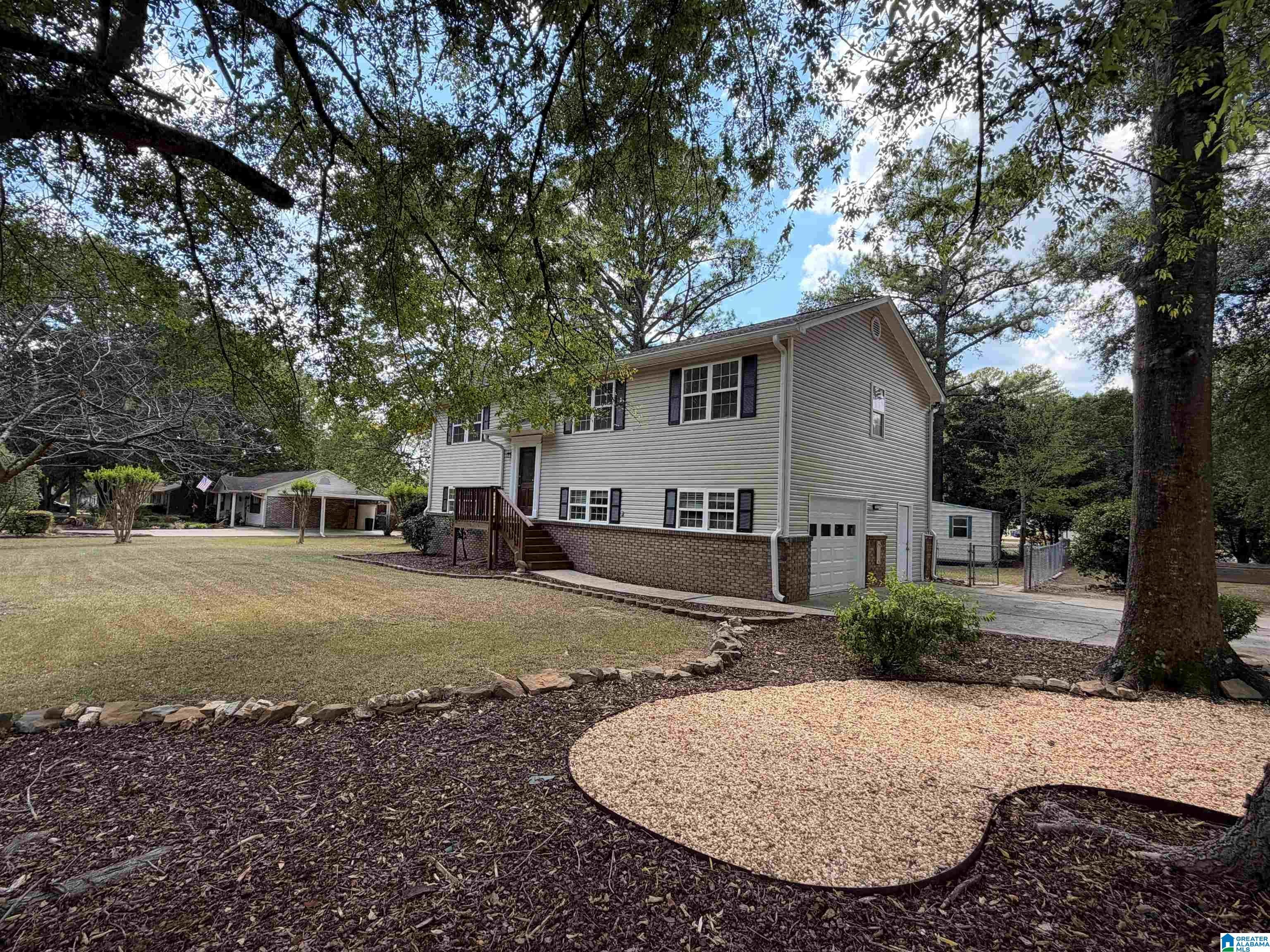 5120 SHAMROCK DRIVE