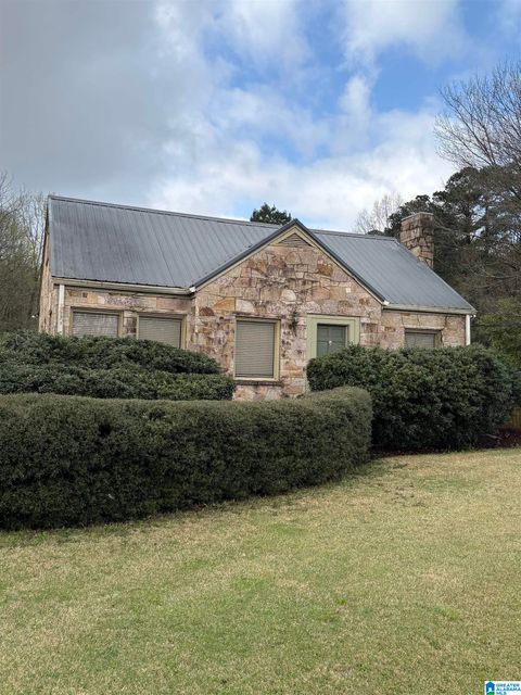 1135 HUEYTOWN ROAD HUEYTOWN AL 35023