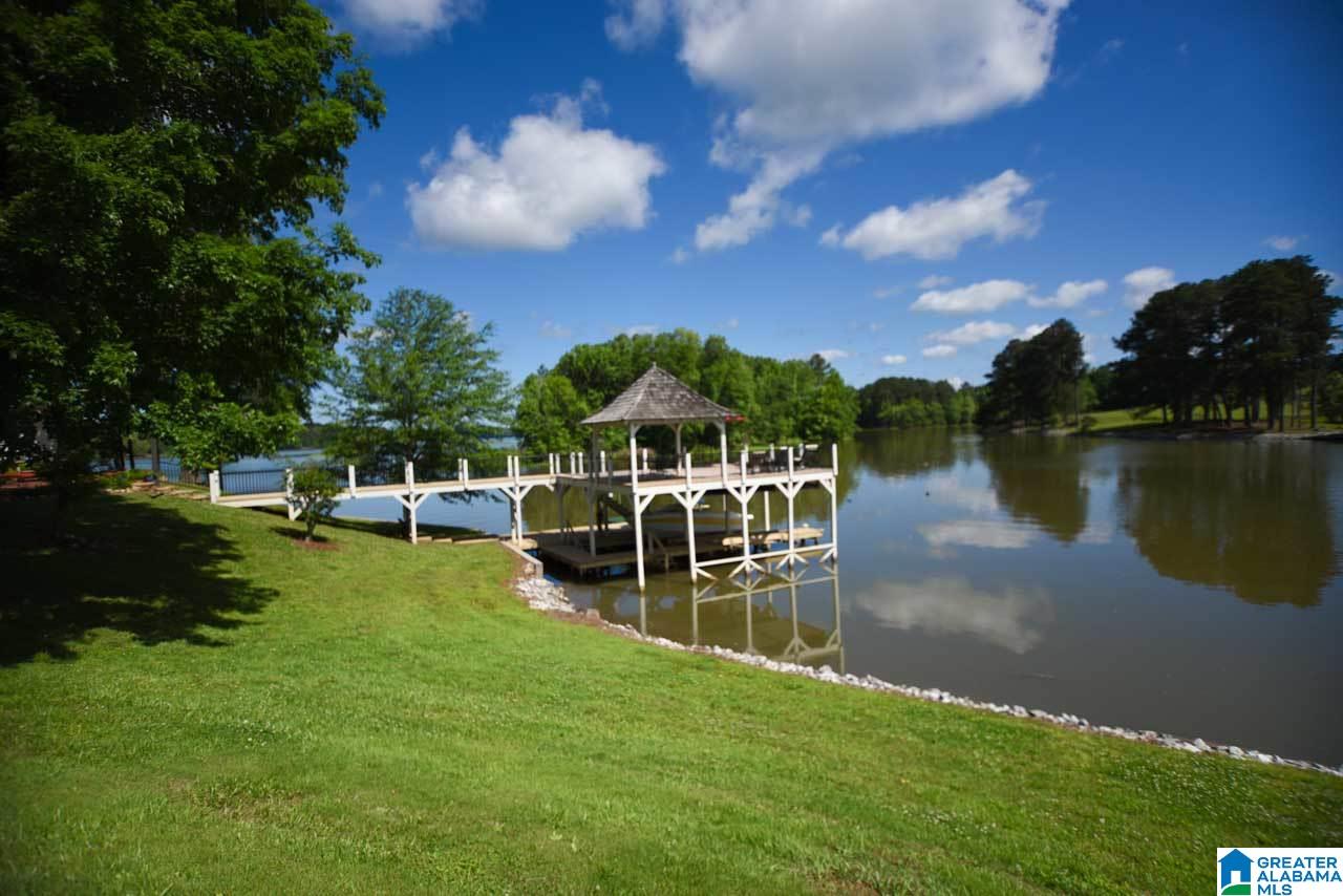 1641 EMBRY BEND ROAD