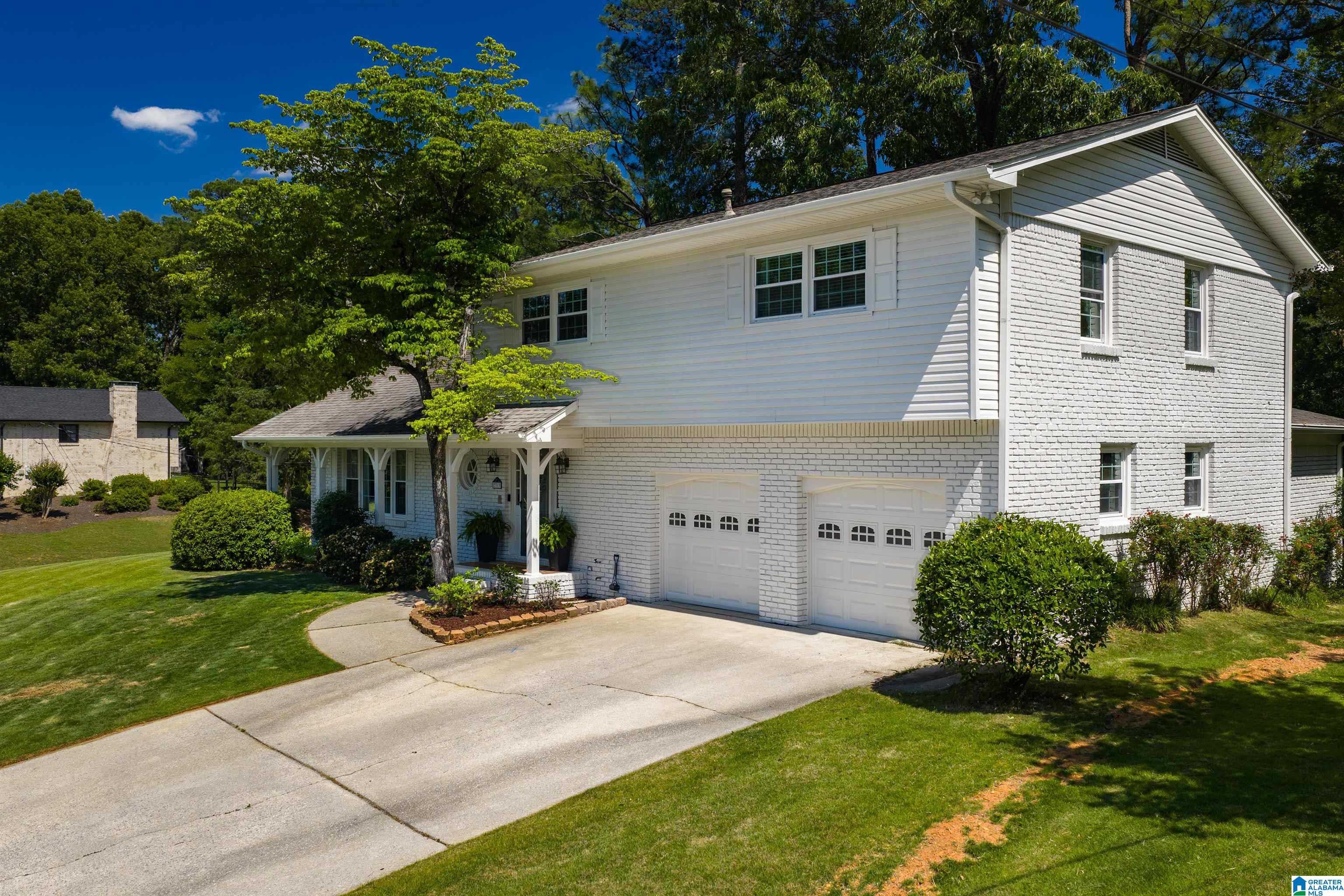2313 WEXFORD LANE