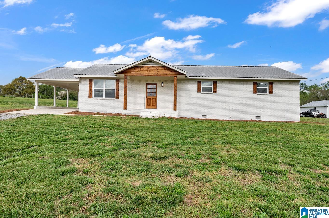 616 COUNTY ROAD 1662