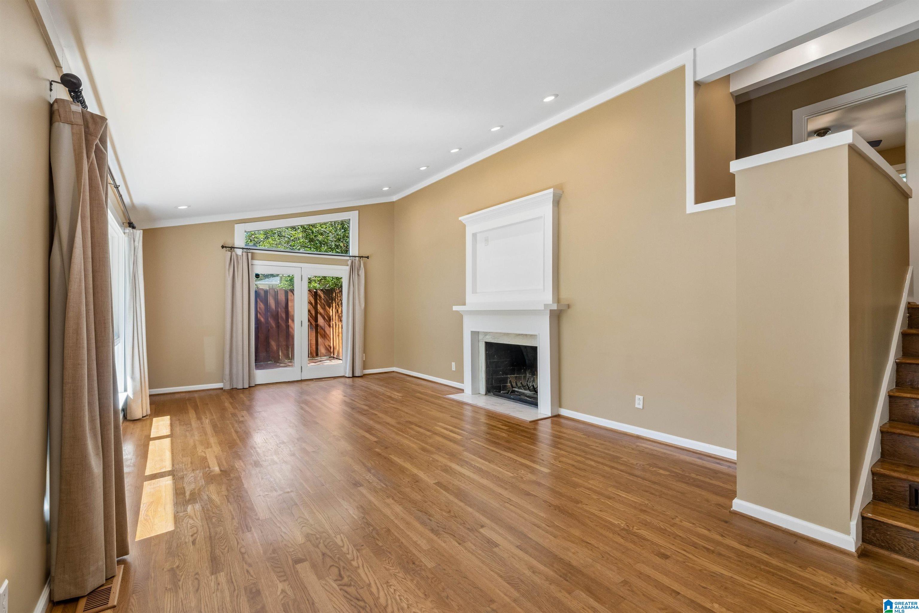2992 DONITA COURT