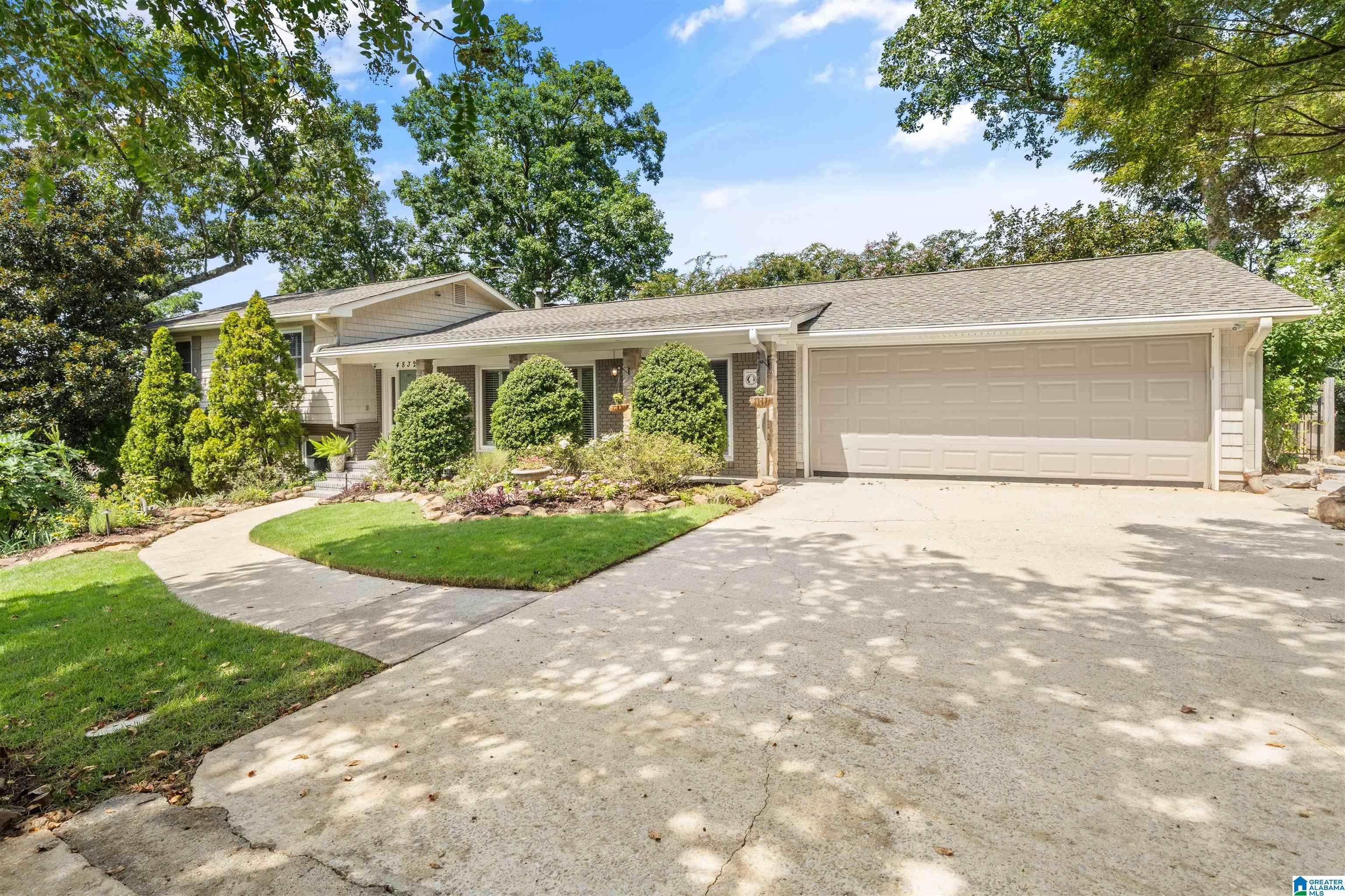 4832 LINCREST DRIVE