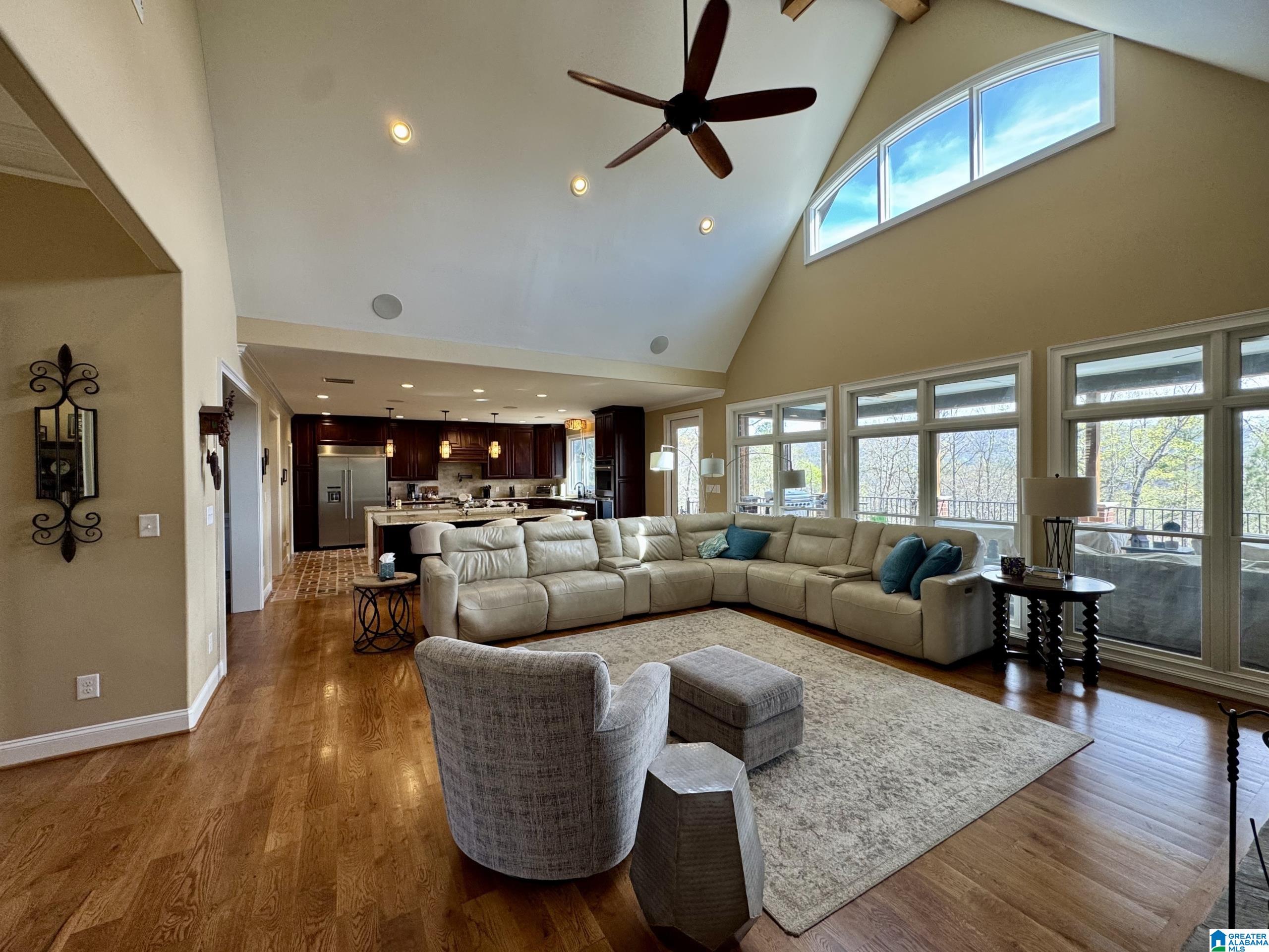 1000 STAGG RUN TRAIL