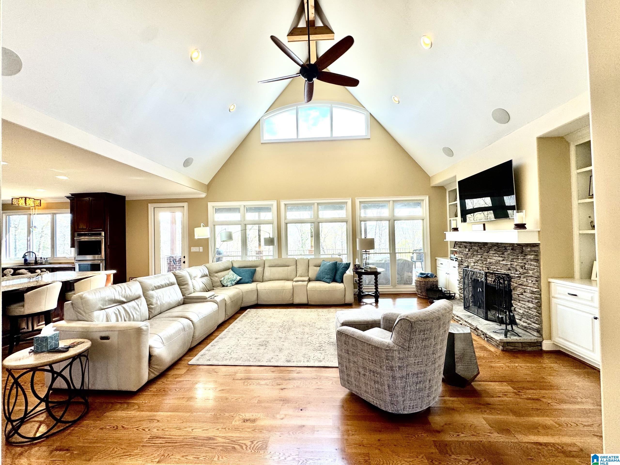 1000 STAGG RUN TRAIL