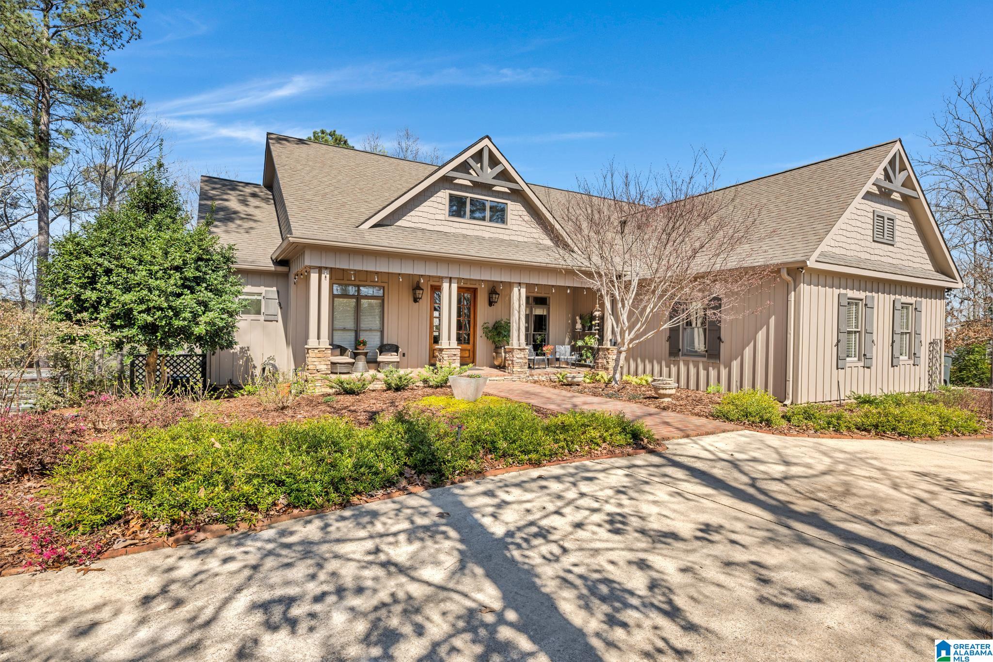 425 BLUE WATER POINTE DRIVE