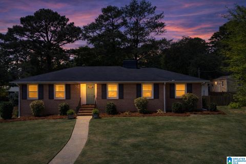 1108 DELWOOD PLACE HOOVER AL 35226