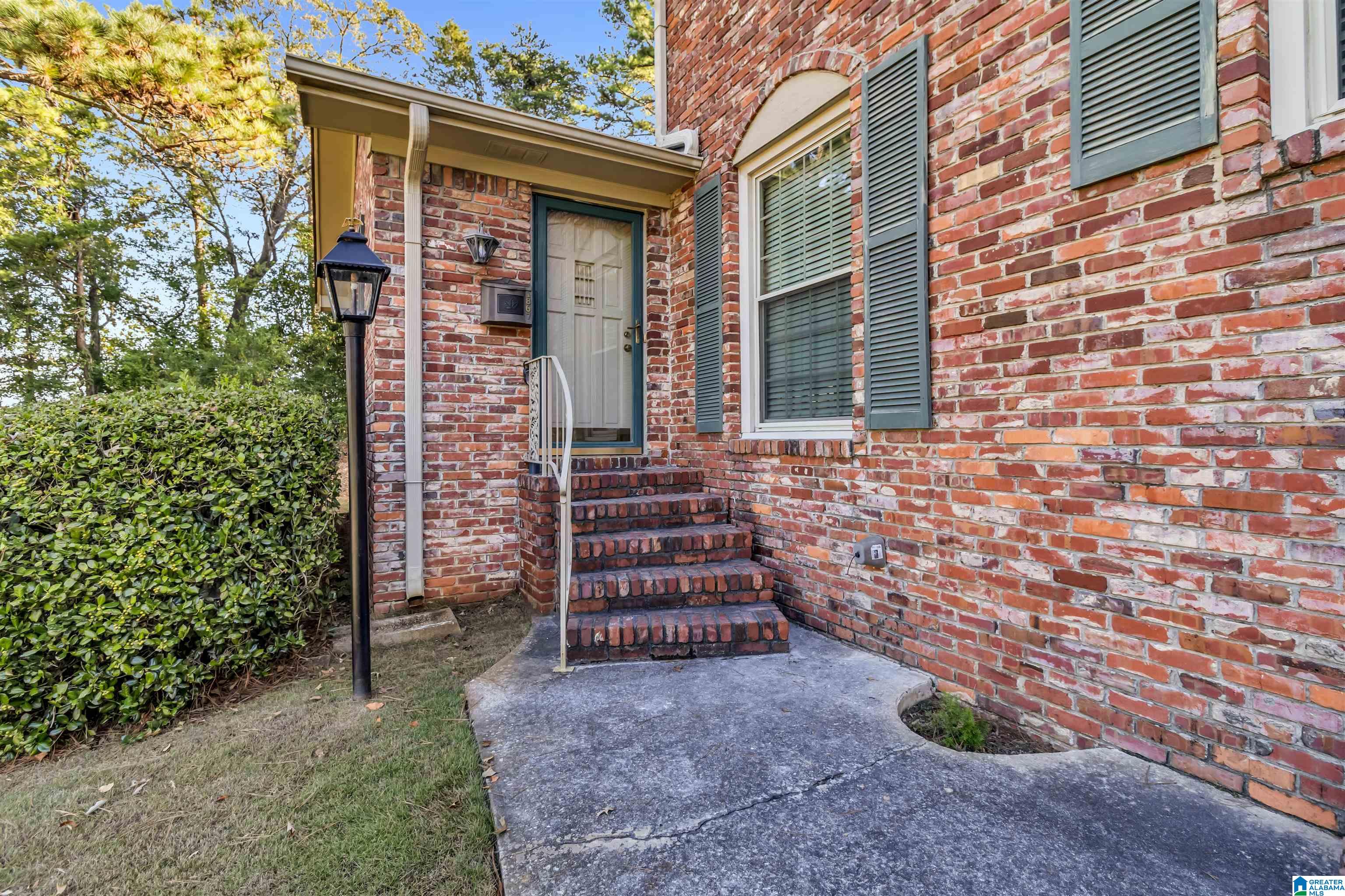 1867 VALGREEN LANE 8